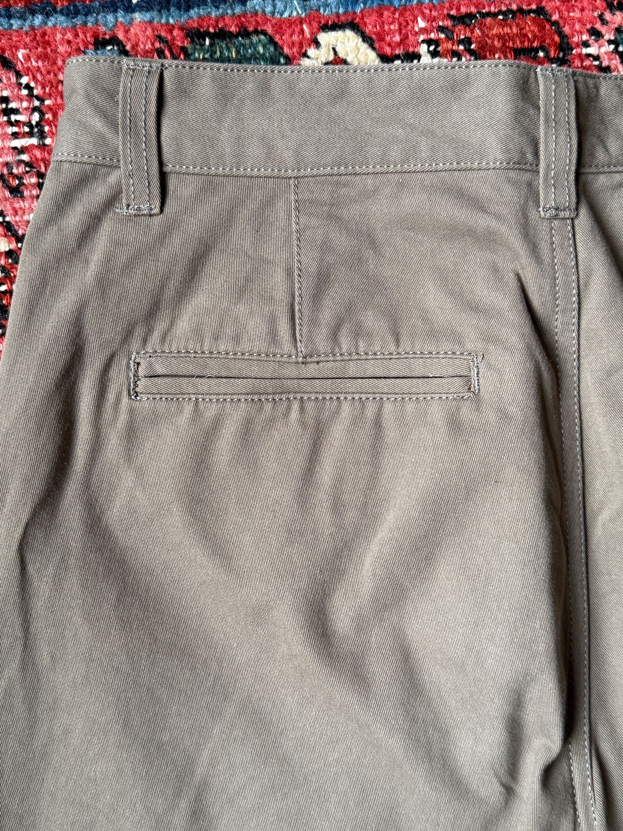 FrizmWORKS FrizmWORKS Men's OG Haworth One Tuck Trousers in Olive Size US 32 / EU 48 - 4 Thumbnail