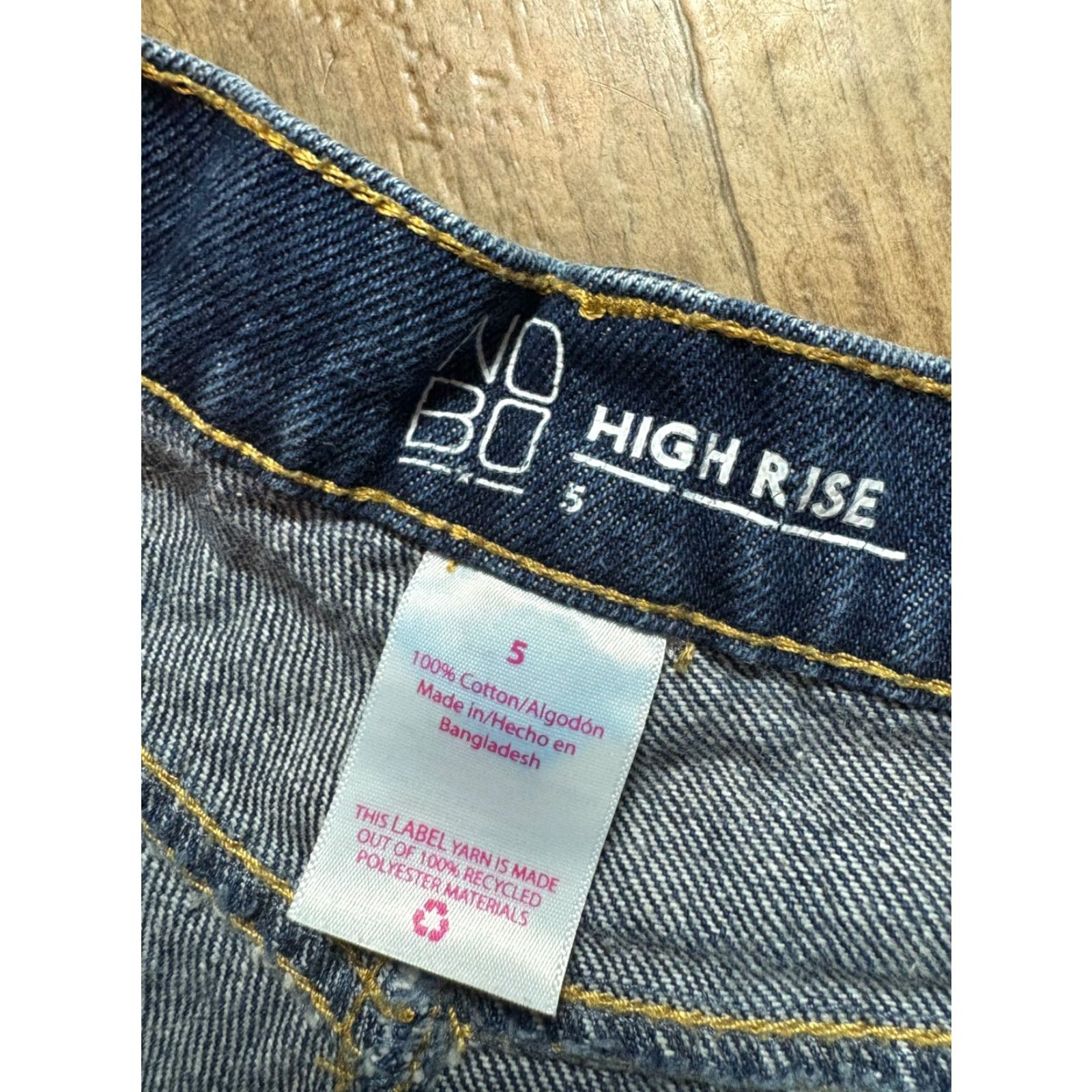 Vintage No Boundaries Denim Shorts Cut Off Womens Size 5 Bleached Bottom High Rise Blue Denim Short Hippie Casual Beach Walking Summer 90s? Size 27" / US 4 / IT 40 - 4 Thumbnail