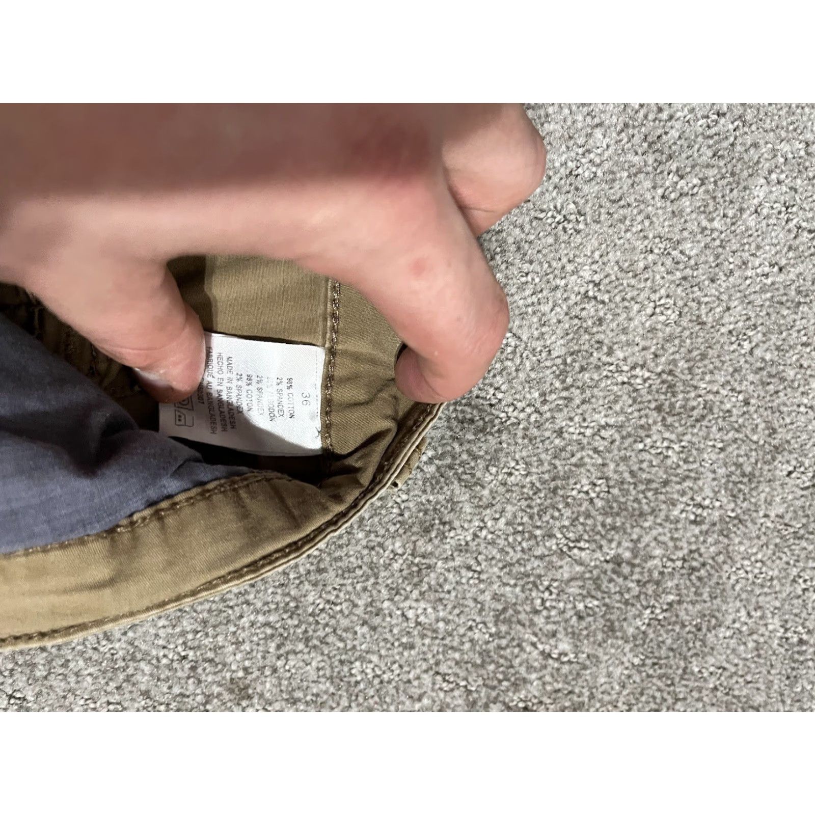Vintage UNIONBAY Men 36 Cargo Shorts Beige Khaki Stretch Flat Front Casual 9in Inseam Regular Pocket Cargo Button Zipper 36in Waist Mens Vintage: No Size US 36 / EU 52 - 4 Thumbnail