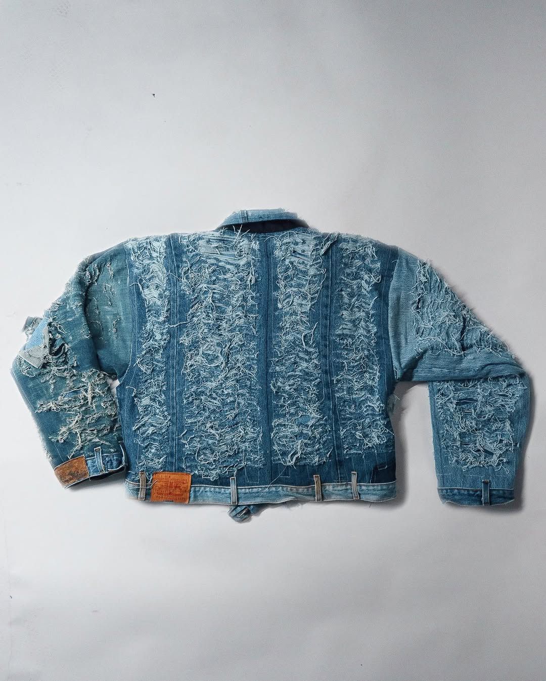 Other ONEOFKIND - DENIM DISTRESSED BOMBER Size US L / EU 52-54 / 3 - 2 Thumbnail