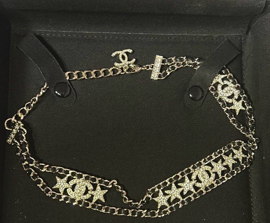 Chanel Chanel Star Metal and Lamb Leather Choker Necklace Size ONE SIZE - 1 Thumbnail