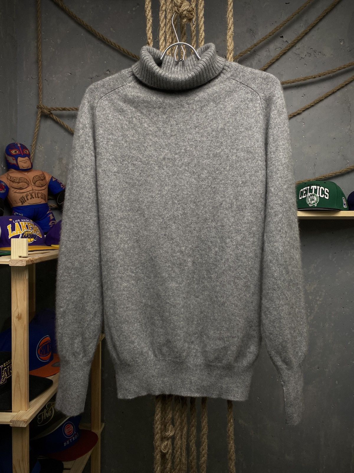 image of Johnstons Of Elgin Cashmere Turtleneck Sweater Scotland in Grey, Men's (Size Medium)