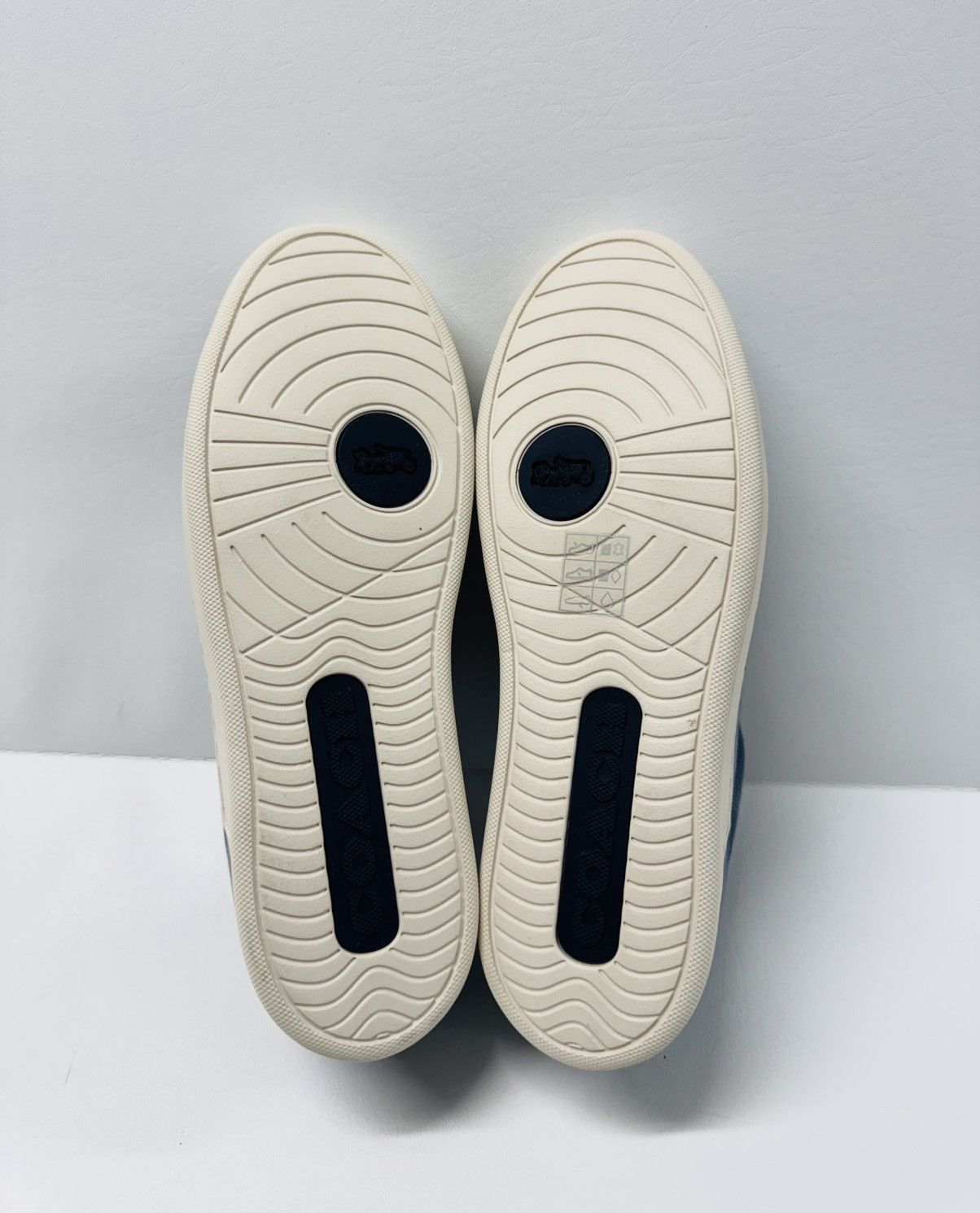 Coach Coach Low Top Canvas/Suede Sneakers Size US 11 / EU 44 - 6 Thumbnail