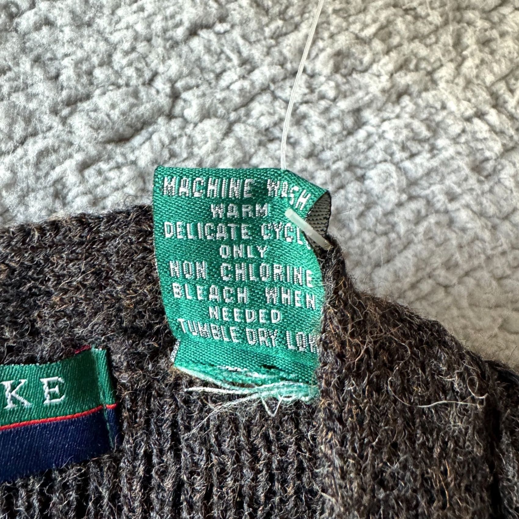 Vintage VINTAGE Claybrooke Sweater Mens Medium Brown Vest Wool Blend V Neck Golf Grandpa Size US M / EU 48-50 / 2 - 6 Thumbnail