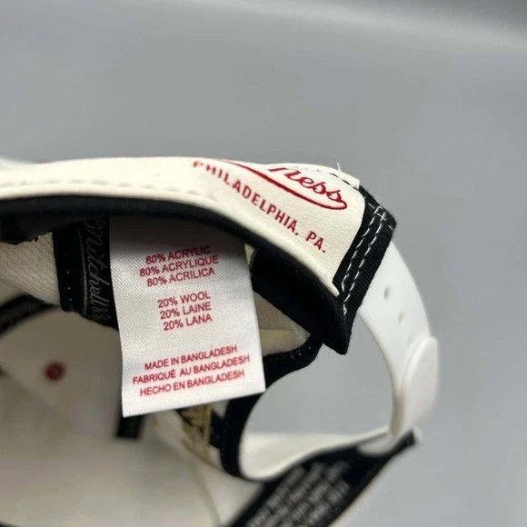 Mitchell & Ness Chicago Bulls Hat Men White Red The NBA Finals Snap Back Cap Size ONE SIZE - 3 Thumbnail