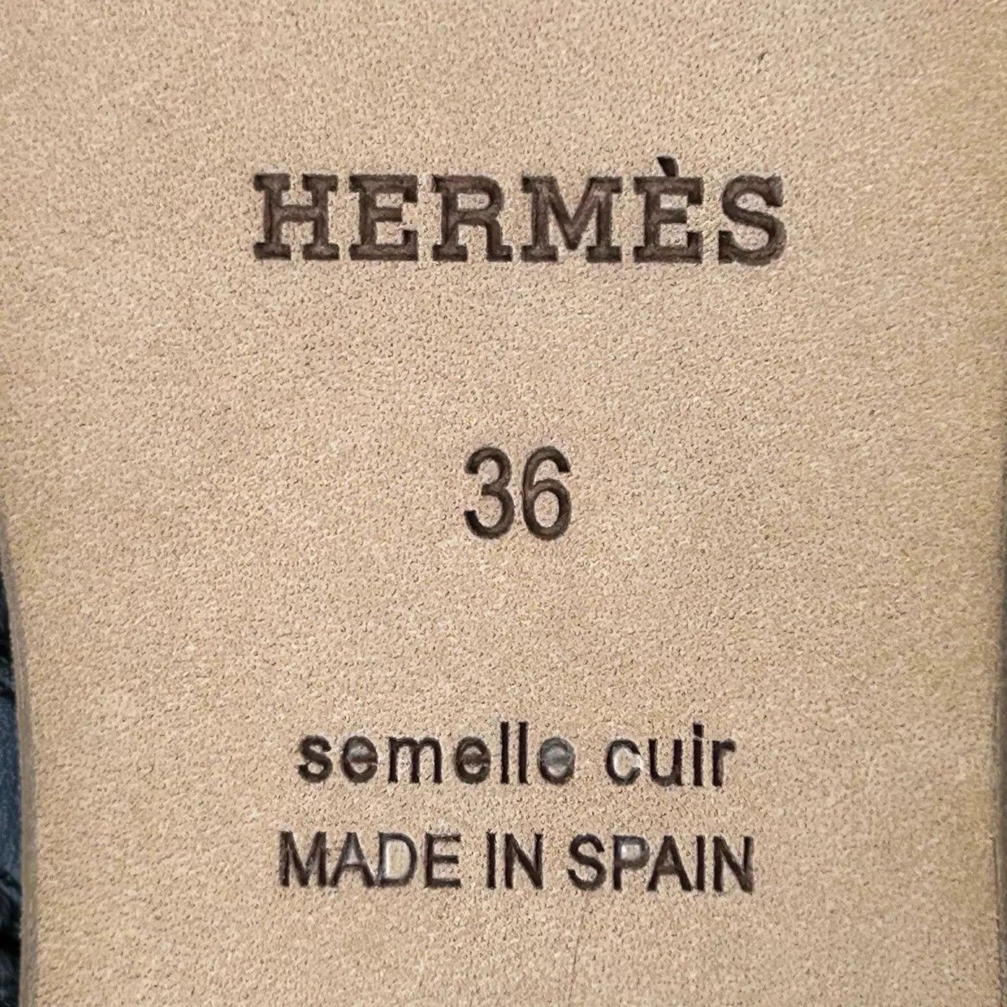 Hermes Hermes Black Rivet Slippers 36 Classic Metal Buckle Size US 5.5 / IT 35.5 - 7 Thumbnail