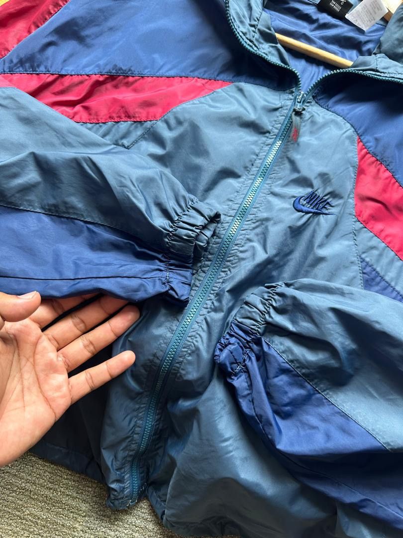 Nike VINTAGE NIKE WINDBREAKER JACKET Size US L / EU 52-54 / 3 - 4 Thumbnail