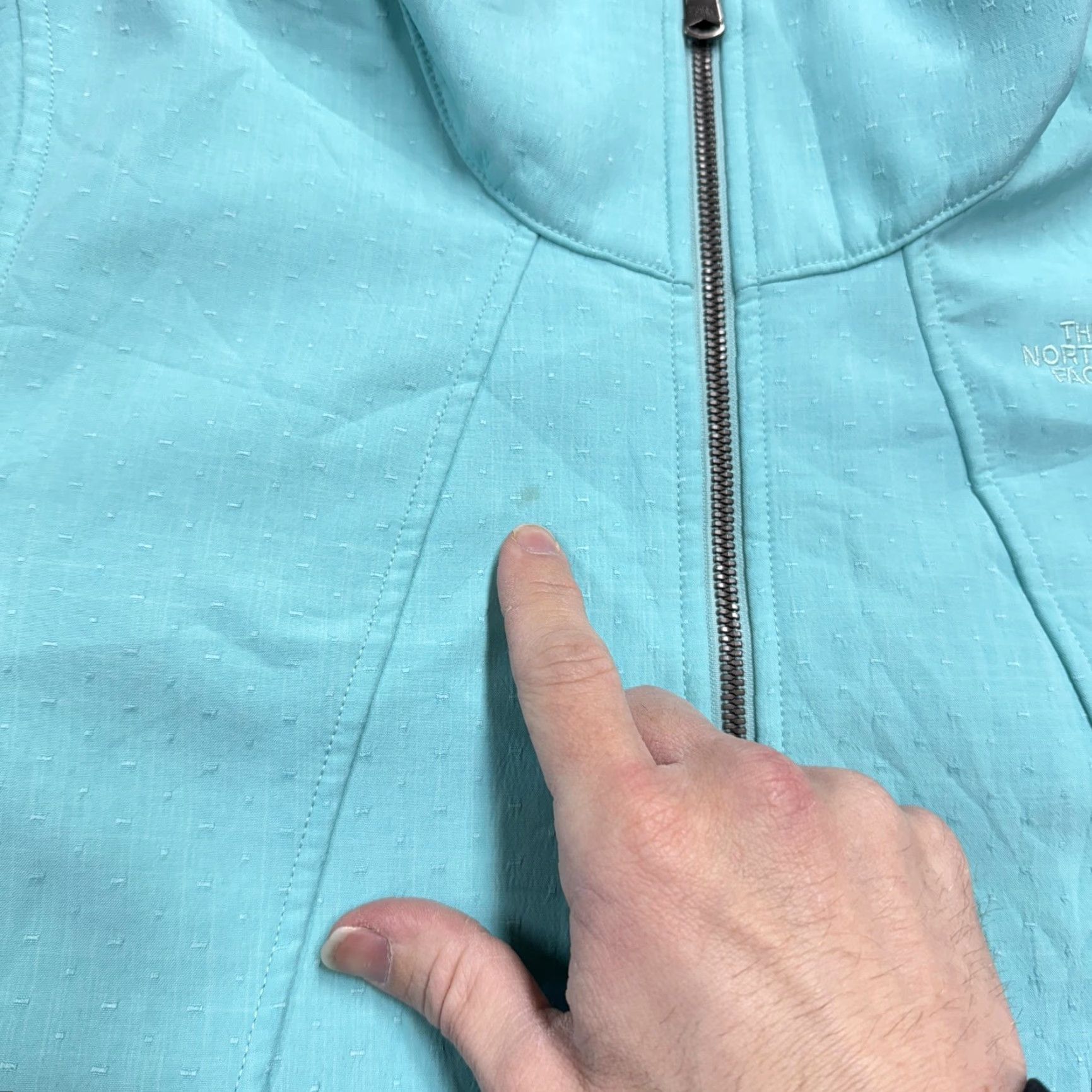 The North Face The North Face Jacket Womens L Aqua Full Zip Lined Outdoor Hiking Green Polyester Lightweight Zip Pockets Casual Travel Mens Womens? Size L / US 10 / IT 46 - 5 Thumbnail