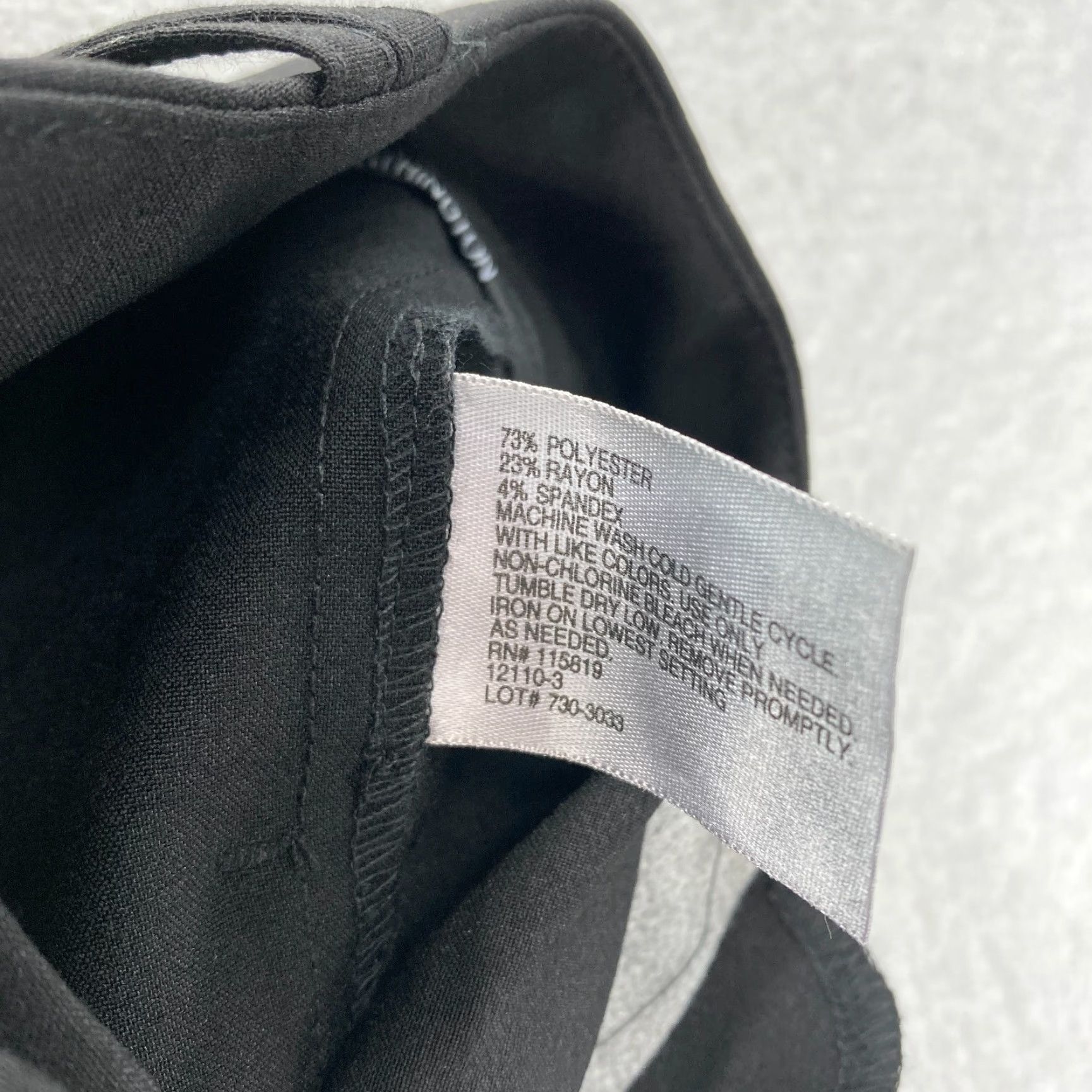 Worthington Worthington Modern Fit Pants Women's 12P Petite Black Capri Stretch NWT Capris Straight Leg, Pockets, Cuffed, Easy Care, NWT Size 34" / US 12 / IT 48 - 5 Thumbnail