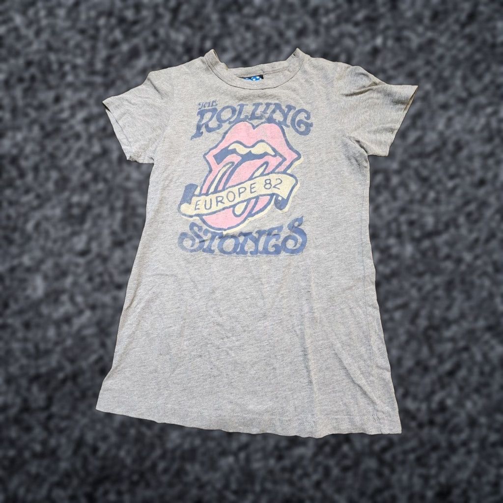 Junk Food VINTAGE Junk Food Rolling Stones T Shirt Womens S Gray Retro Short Sleeve Crew Neck Cap Sleeve T-Shirt Womens Small Slim Fit Size S / US 4 / IT 40 - 1 Thumbnail