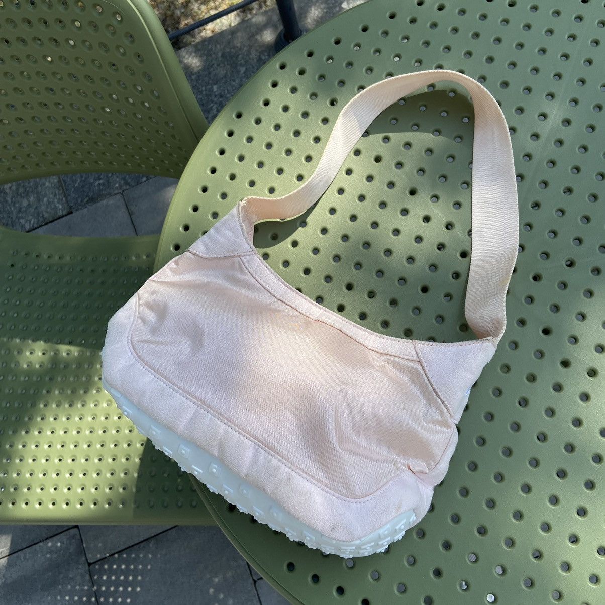 Nike 📌 Vintage Nike Y2K Shoulder Bag Size ONE SIZE - 2 Thumbnail