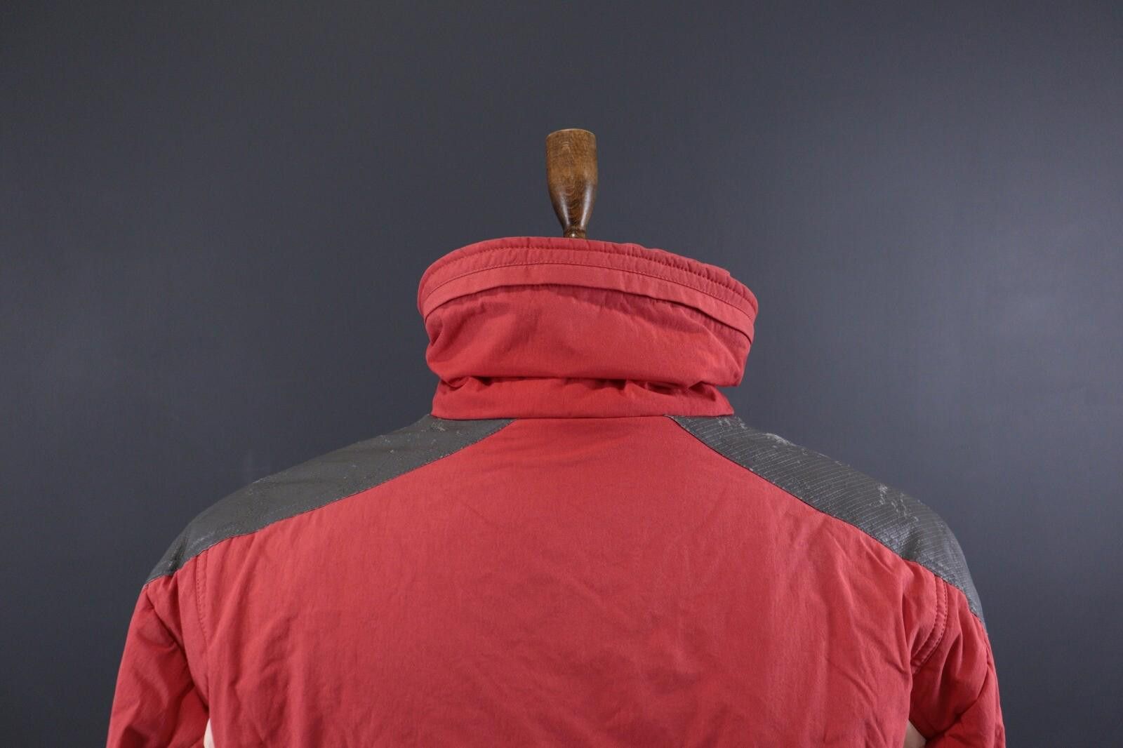Descente Vintage Descente Japan Limited Spacecew Jacket Size S US 48 Size S / US 4 / IT 40 - 9 Thumbnail
