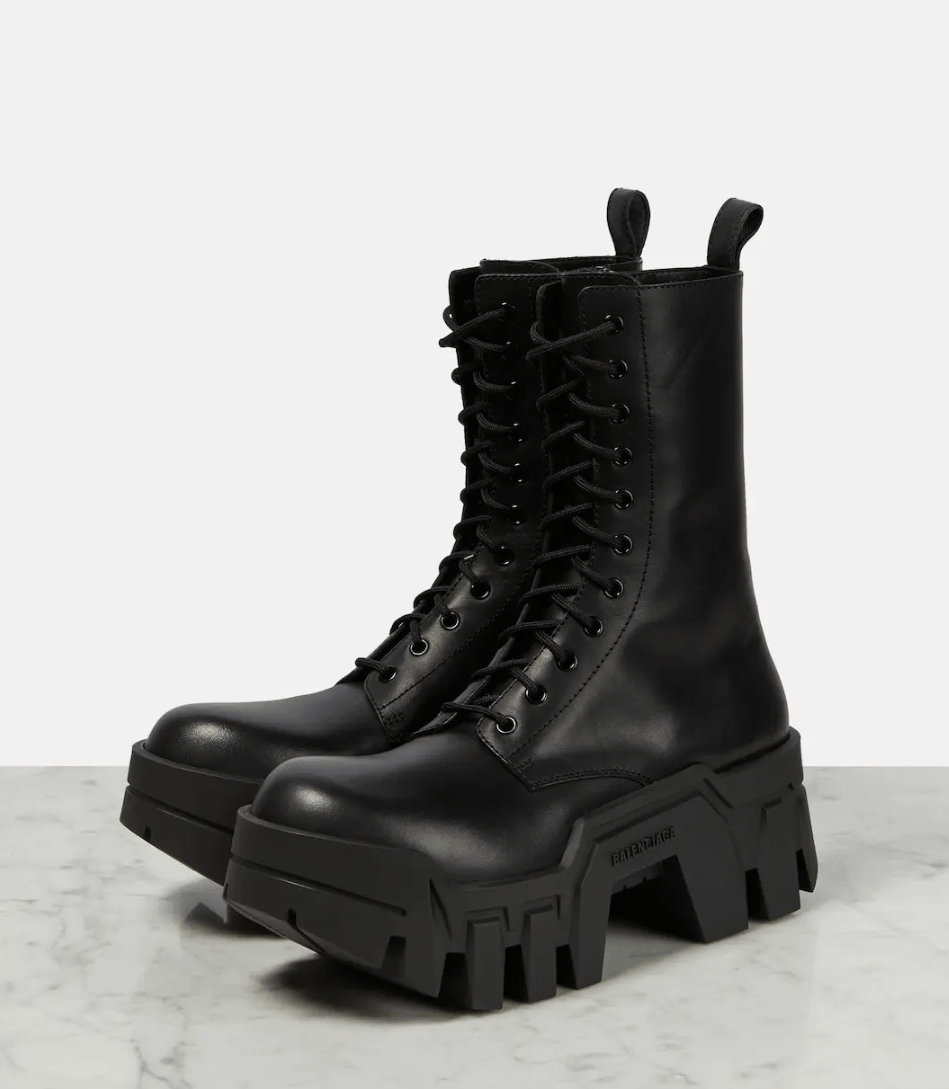 Balenciaga Balenciaga tractor stomper lace up bootie zip boot L20