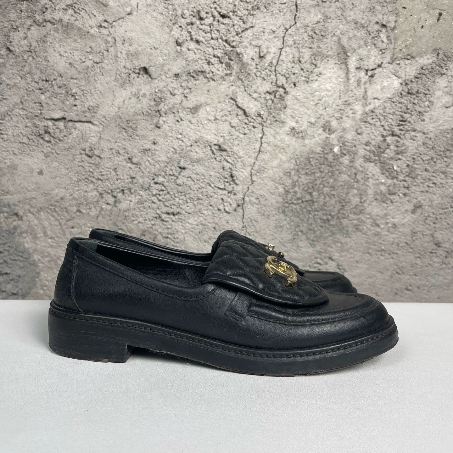Chanel Chanel Quilted Loafer Size 37 Size US 6.5 / IT 36.5 - 2 Thumbnail