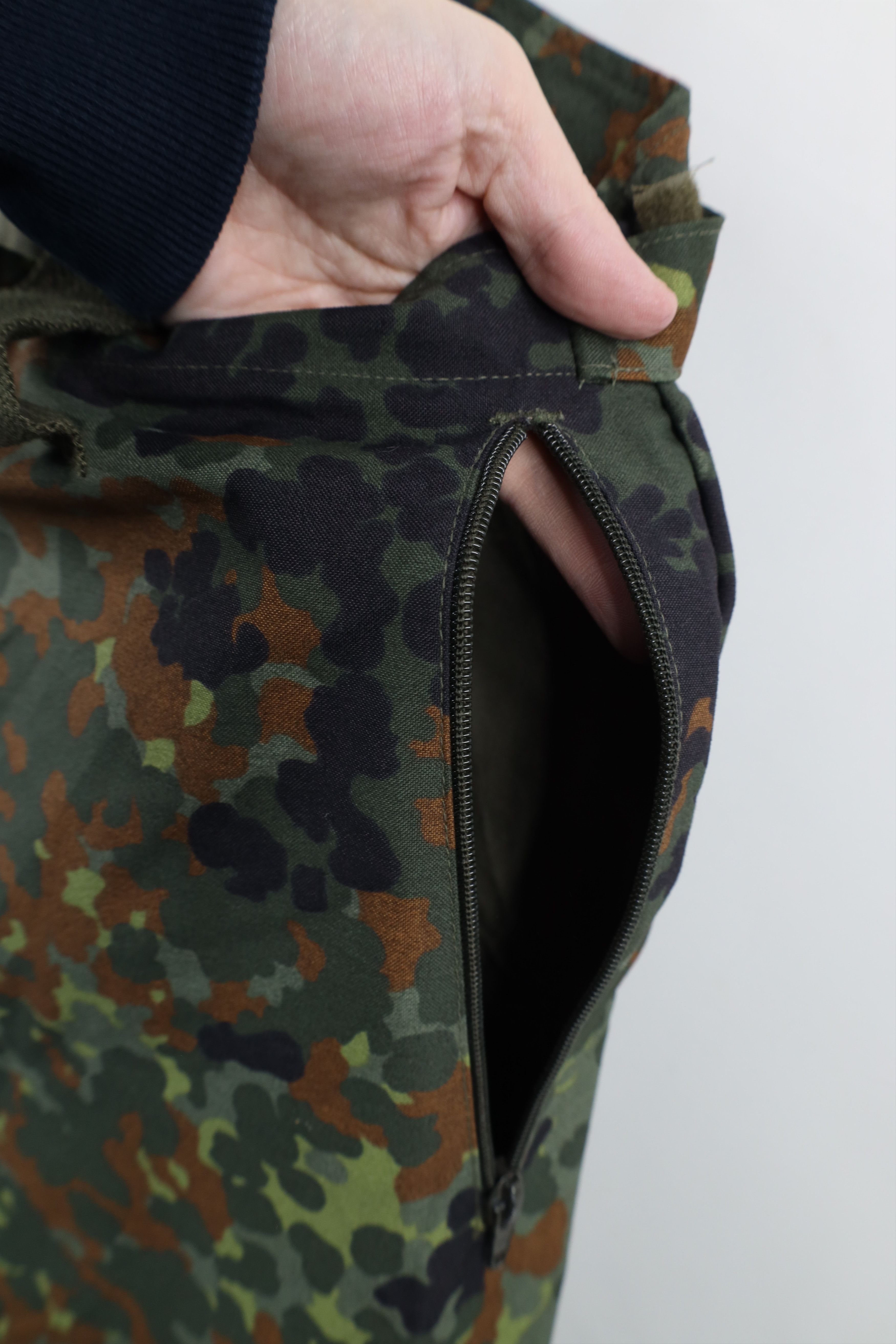 Vintage Vintage 90s Goretex German Military Camouflage Overalls Size US 36 / EU 52 - 19 Thumbnail