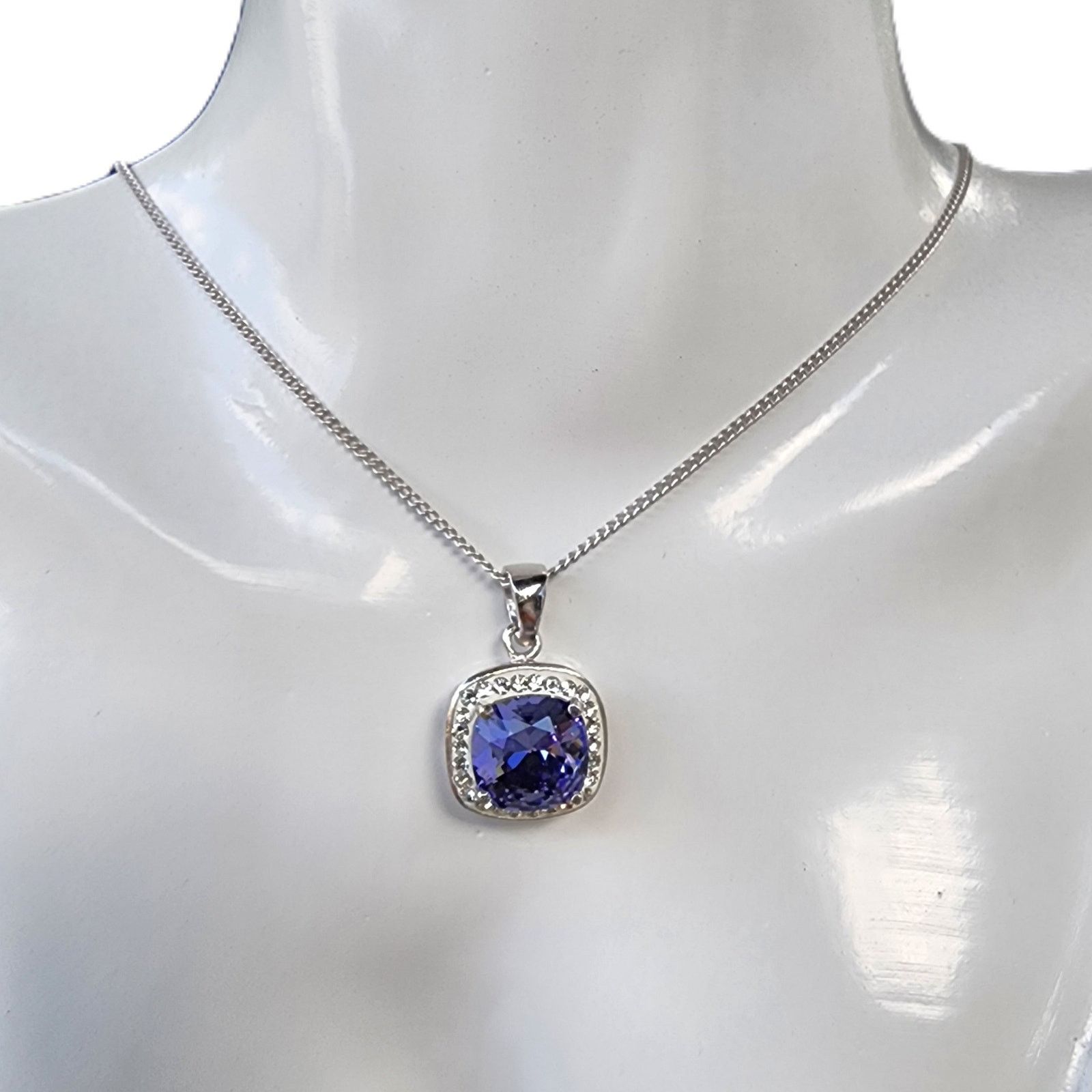 Designer Brilliant Crystals Silver Plated Swarovski Elements Necklace Size ONE SIZE - 1 Thumbnail