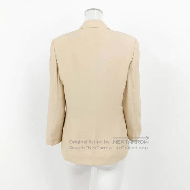 Burberry Burberry Classic Beige Button. Size US L / EU 52-54 / 3 - 5 Thumbnail