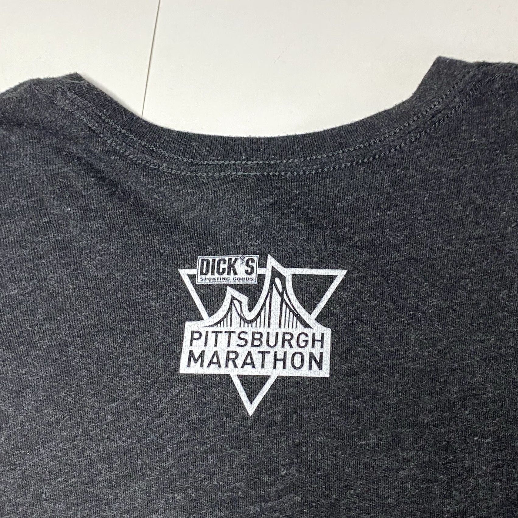 Next Level Pittsburgh Marathon T Shirt 2017 2XL Tall Neon Color Block Graphic Retro Shoes XXL Size XXL / US 16-18 / IT 52-54 - 4 Thumbnail