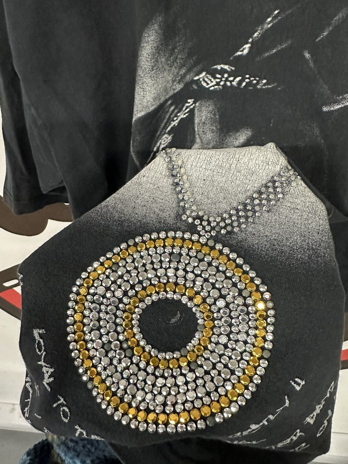 Rap Tees × Vintage Vintage Y2K 2Pac Rhinestone Big Face Rap T-Shirt Size US XXL / EU 58 / 5 - 9 Thumbnail