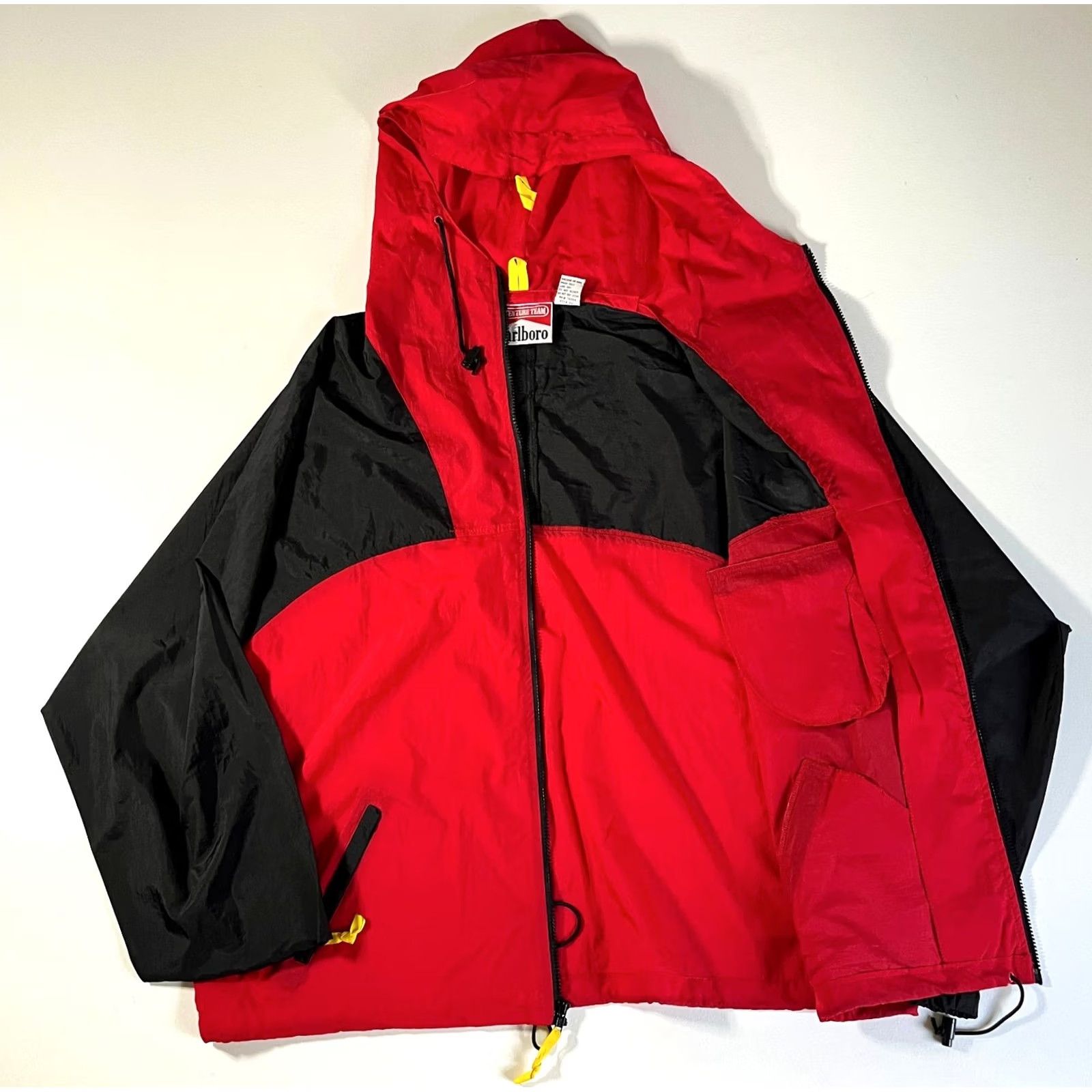 Marlboro VINTAGE Marlboro Adventure Team Jacket Windbreaker Hooded XL Men Red Black 90s Full Zip Size US XL / EU 56 / 4 - 5 Thumbnail