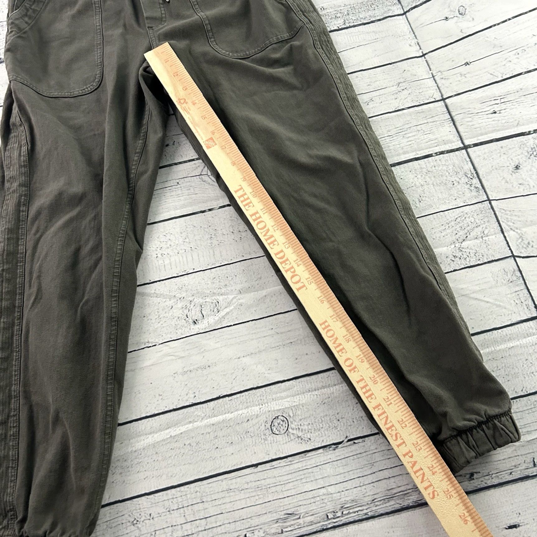 Athleta Athleta Farallon Jogger Women's 6 Green Brown Sweatshirt Activewear Jogger Women 6 Brown Green Athleta Farallon Jogger Womens Sweatshirt Activewear Size 28" / US 6 / IT 42 - 2 Thumbnail
