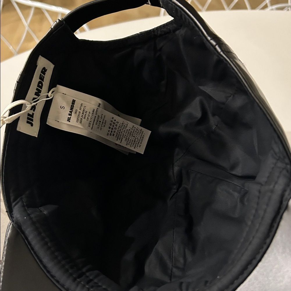 Jil Sander Jil Sander men’s Black Calfskin Cap, Black, Size Small, NWT Size ONE SIZE - 12 Thumbnail