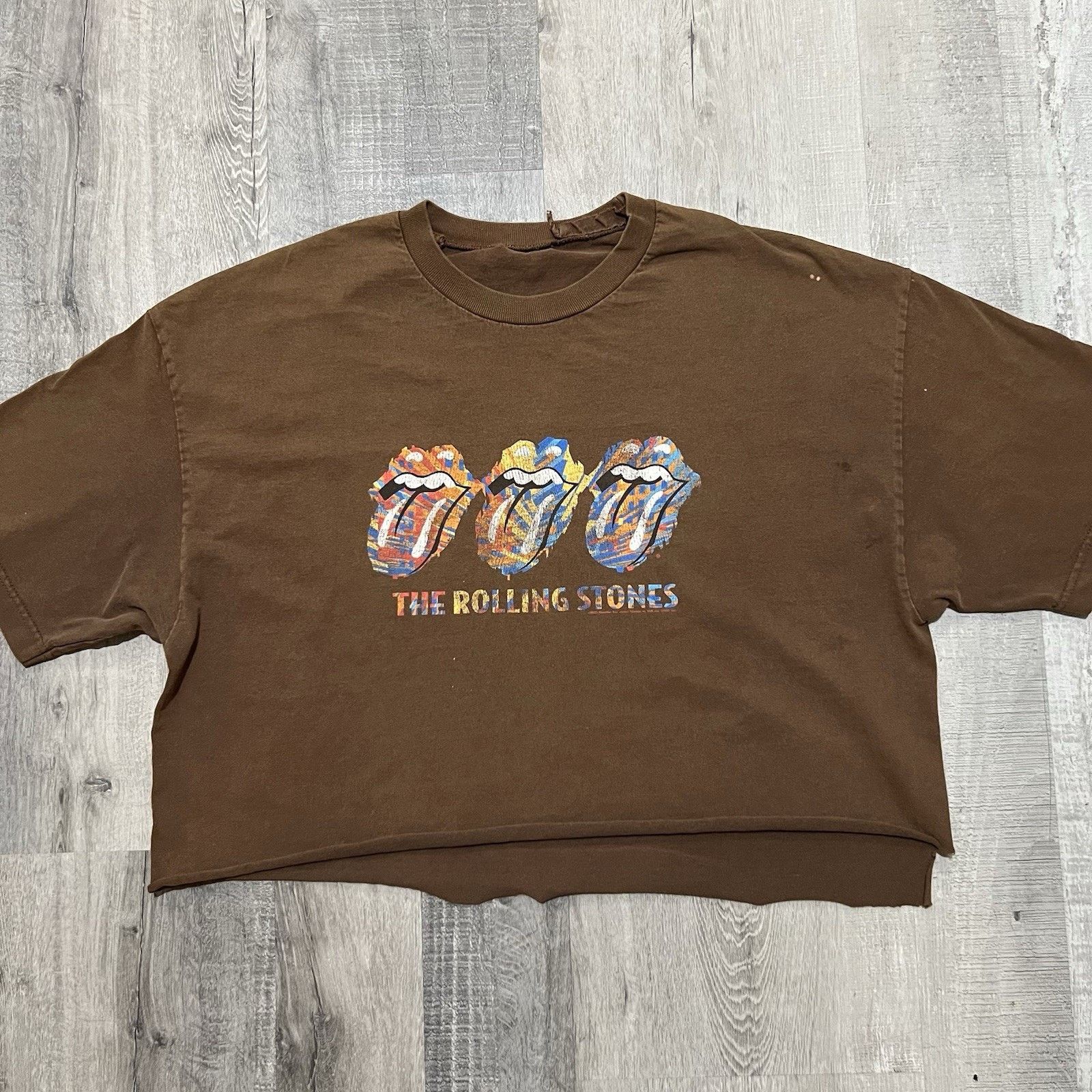 Band Tees The Rolling Stones Shirt VTG 2005 Brown Cropped Y2K Band Tee Size US XL / EU 56 / 4 - 1 Thumbnail