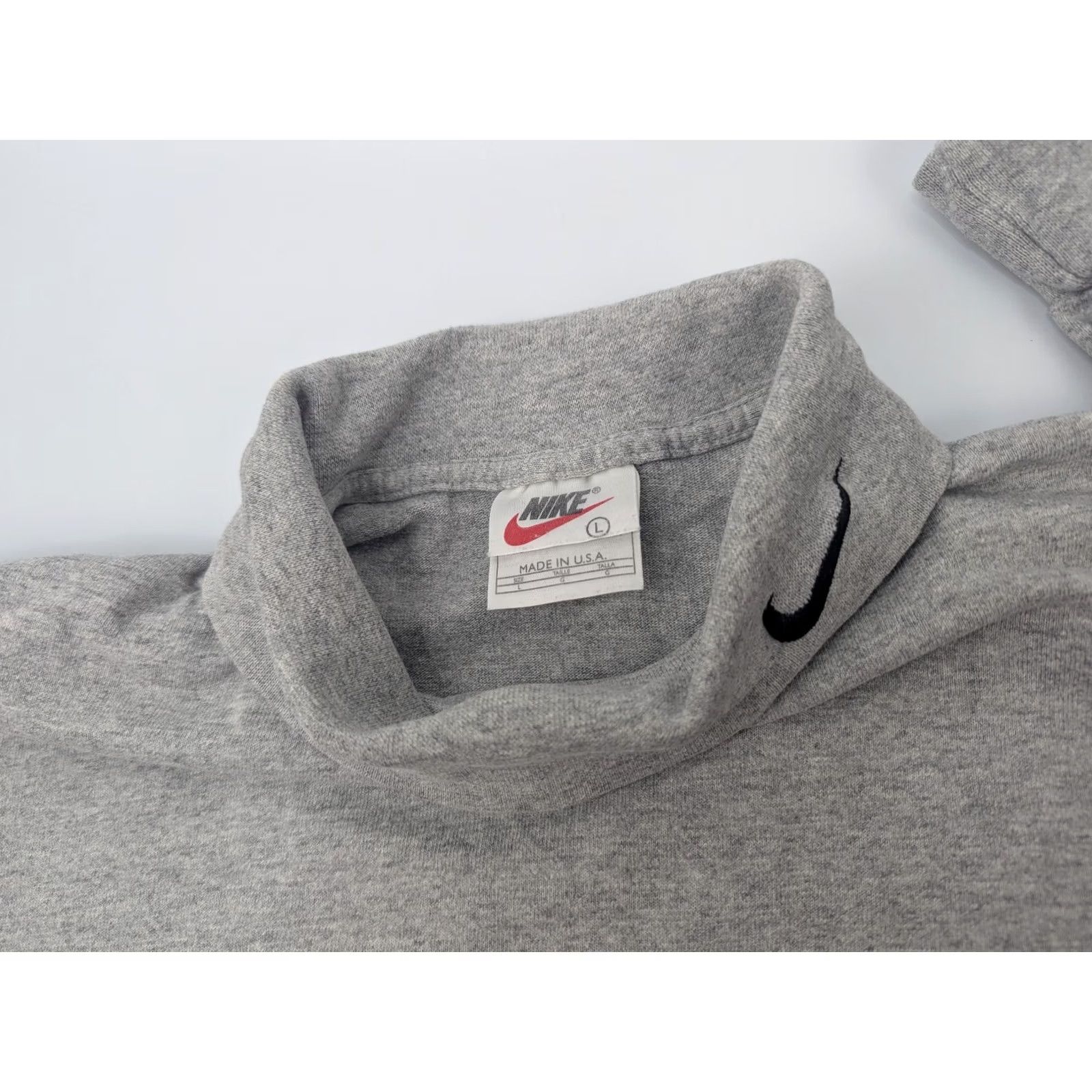Nike VINTAGE Nike Turtleneck Long Sleeve Gray Shirt Neck Logo Large Mens USA 90s Hip Hop Retro Tee Size US L / EU 52-54 / 3 - 7 Thumbnail