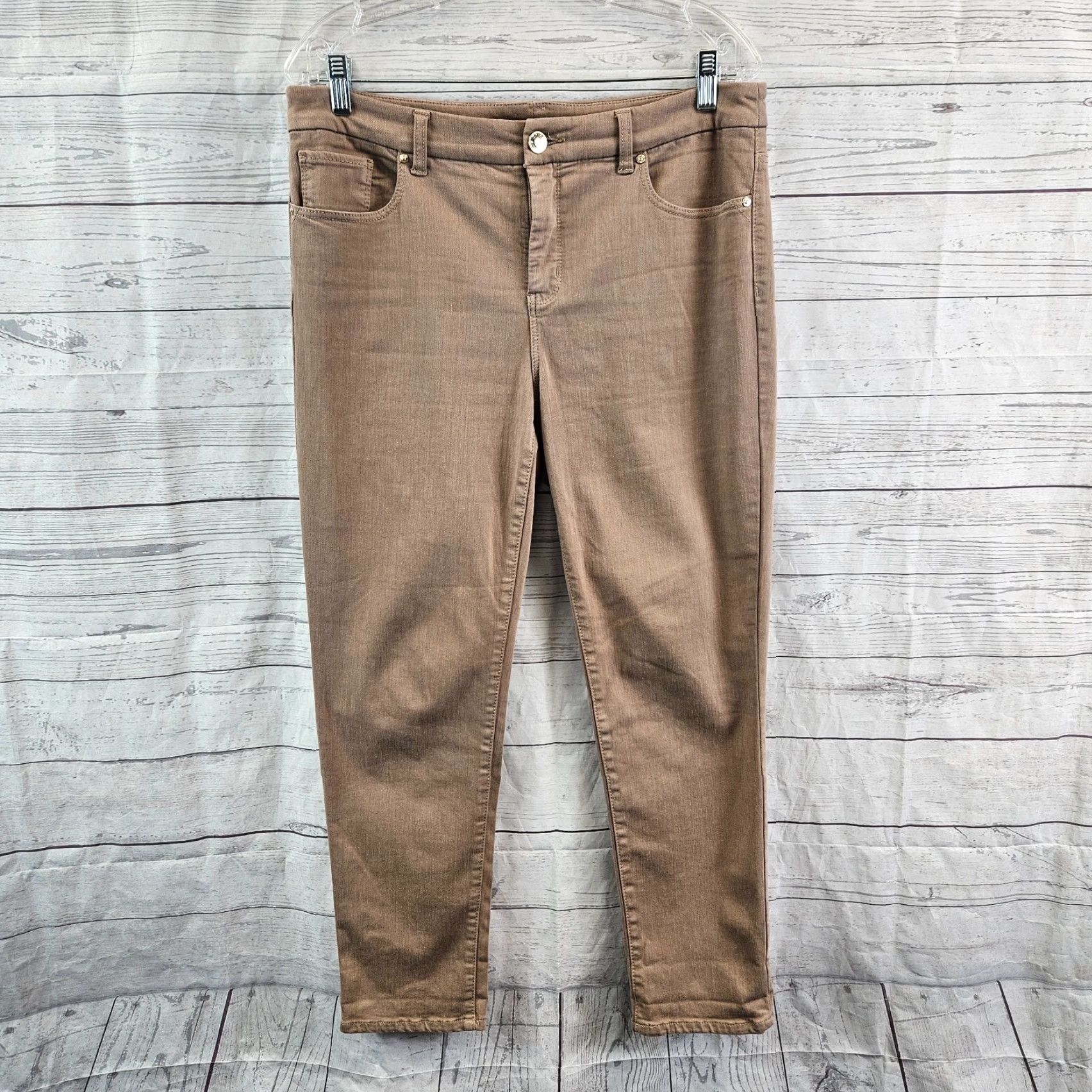 Vintage Chico's Womens So Slimming Girlfriend Ankle Jeans Sz 8 Tan Mid Rise Cotton Blend Jeans Womens 8 Brown Ankle Slimming (Chico's) Size 30" / US 8 / IT 44 - 2 Thumbnail