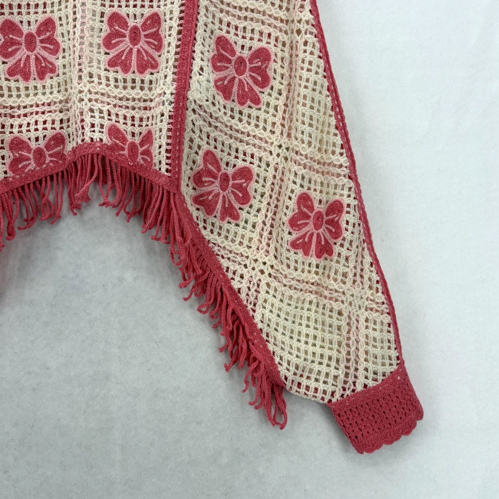 Vintage House Of Harlow 1960 Sweater Womens One Size Pink Crochet Floral Fringe Boho NWT Size ONE SIZE - 3 Thumbnail