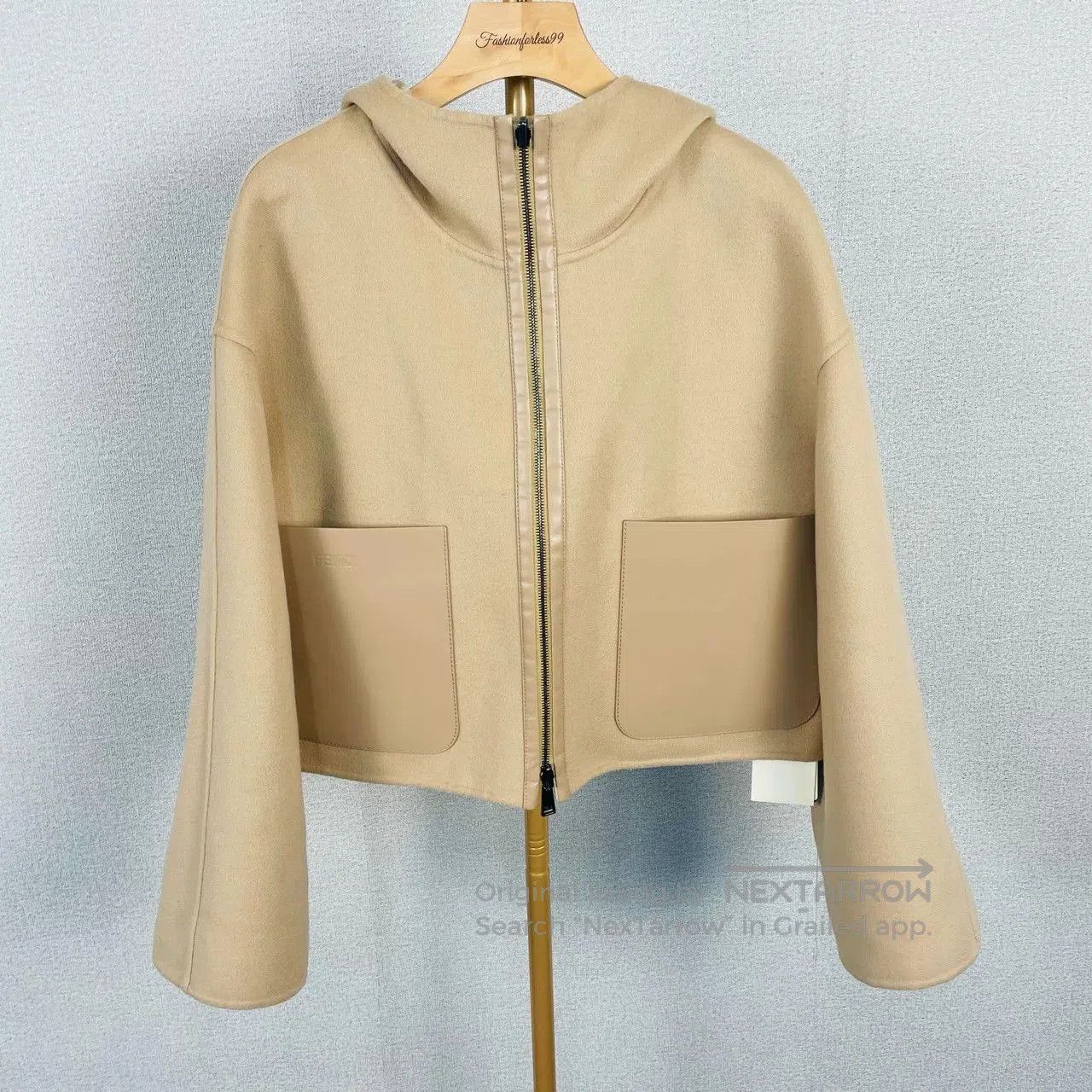 Fendi fendi beige reversible cropped hooded jacket. Size US L / EU 52-54 / 3 - 1 Thumbnail