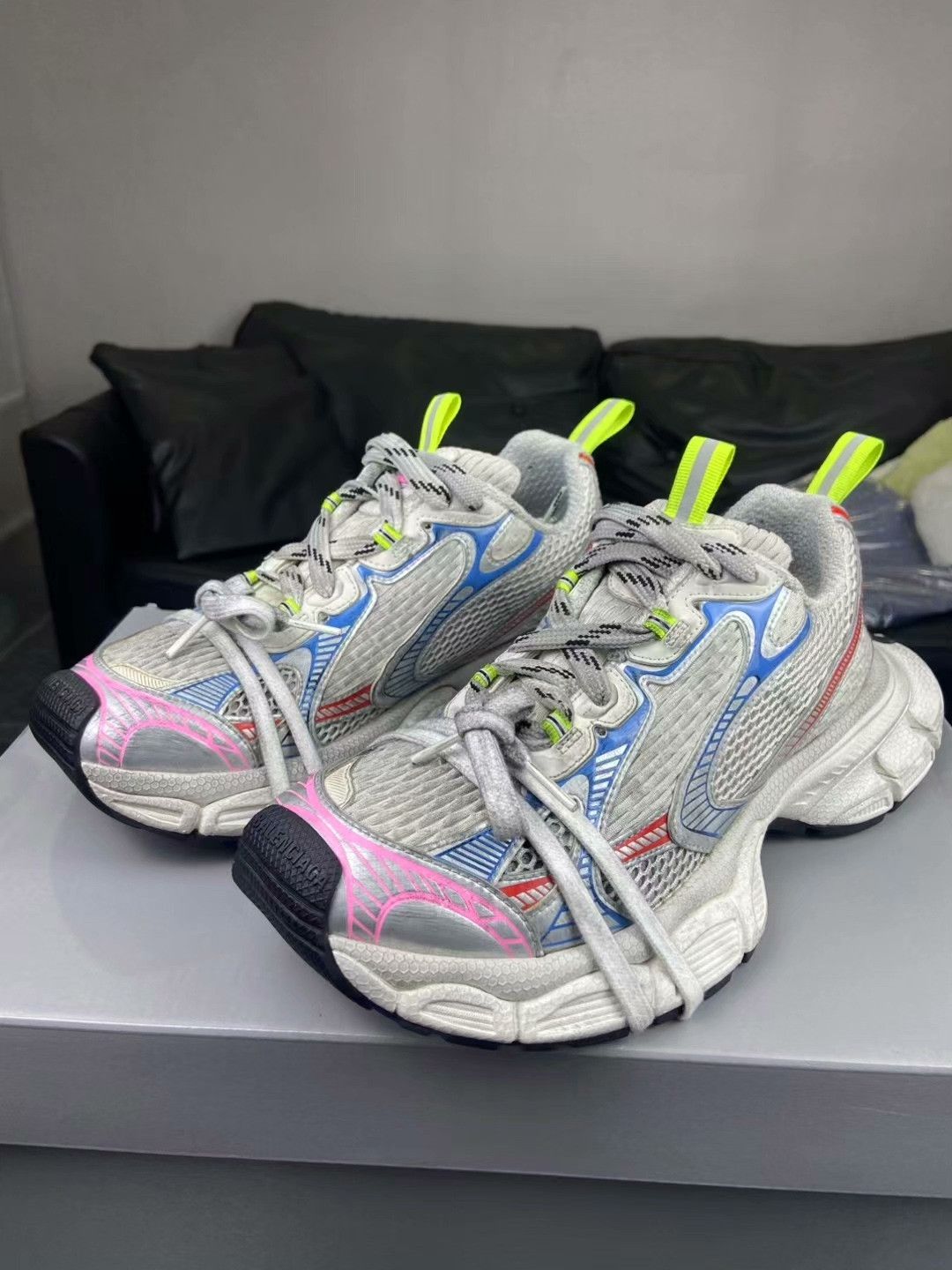Balenciaga Balenciaga Lowtop Sneakers 7.5 Men Size US 7.5 / EU 40-41 - 1 Thumbnail
