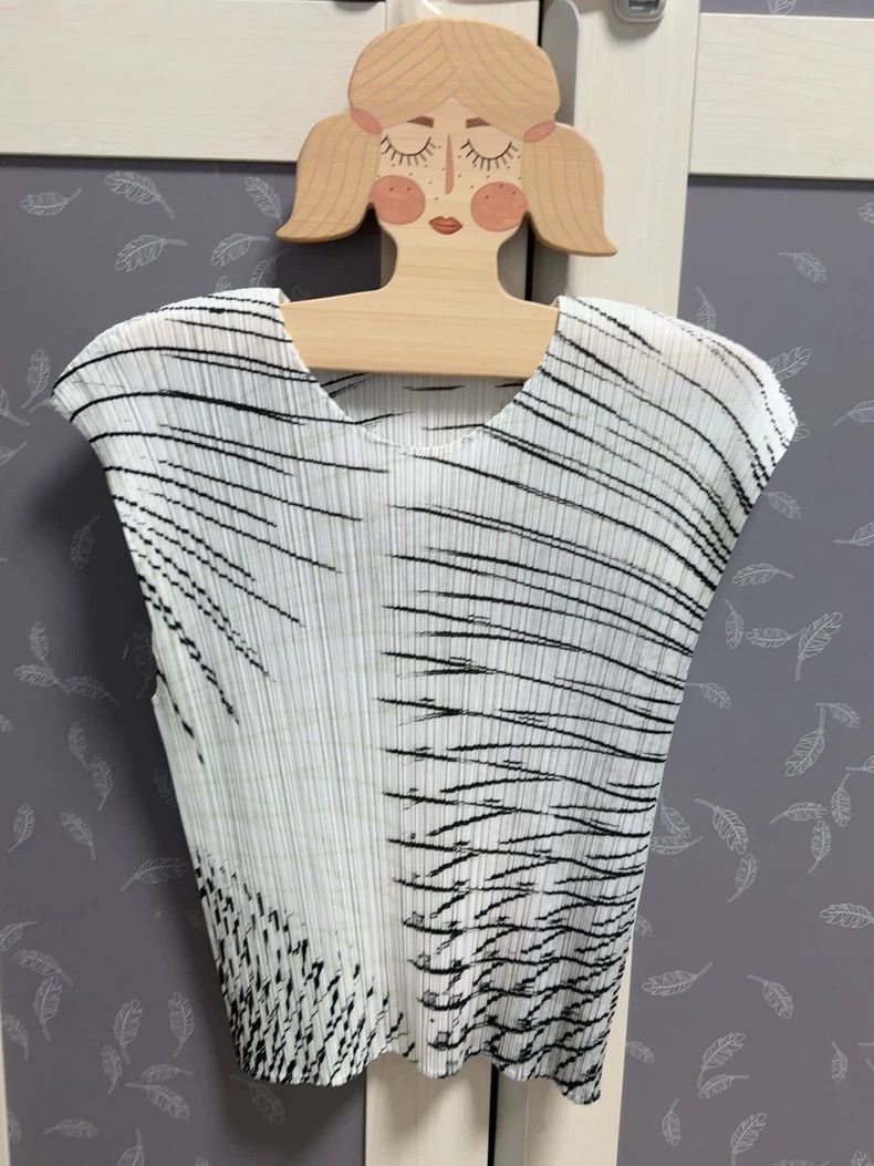 Issey Miyake issey miyake size:one size Patterned vest 2505-Nextarrow Size XXS / US 00 / IT 34 - 2 Thumbnail