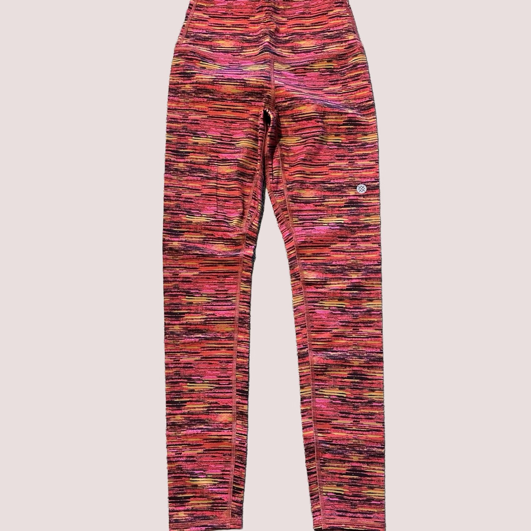 Vintage Stance Leggings Womens S Mid Rise 7/8 Happenings Ultra Soft 26” Nylon Blend Size 28" / US 6 / IT 42 - 1 Thumbnail