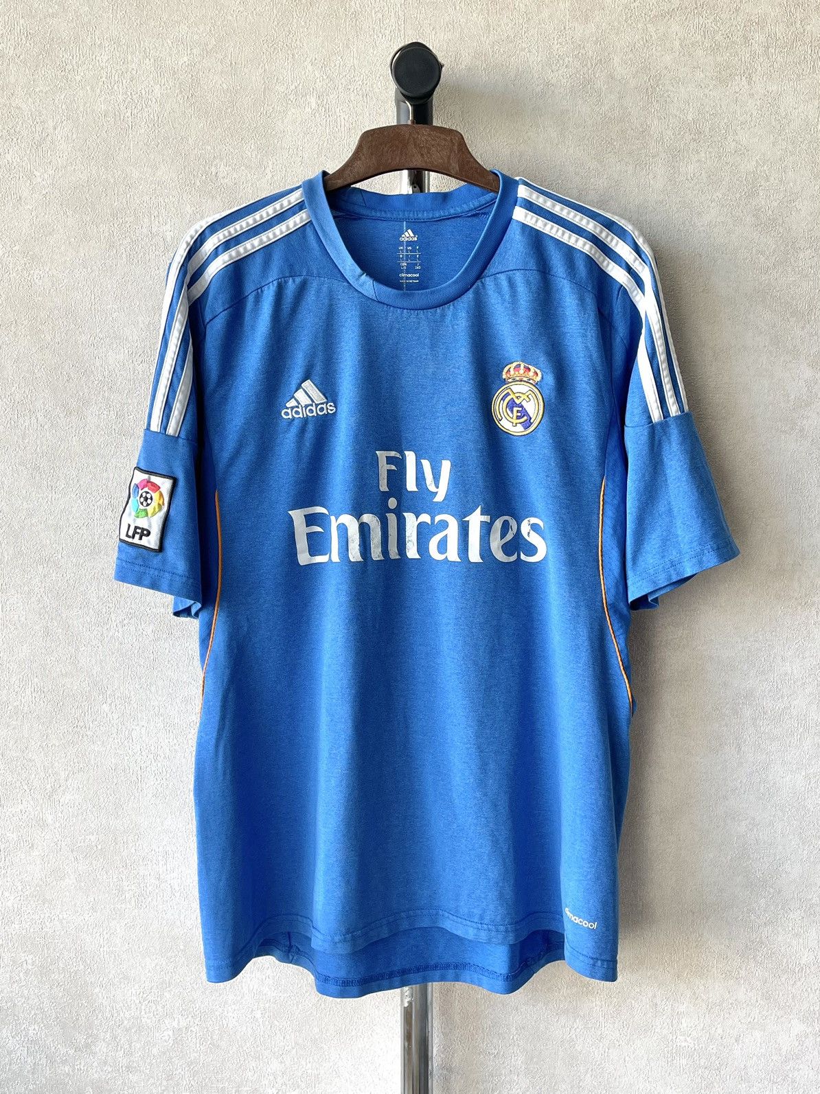 Adidas 2013/14 Adidas Real Madrid Gareth Bale #11 Training Jersey Size US L / EU 52-54 / 3 - 1 Thumbnail