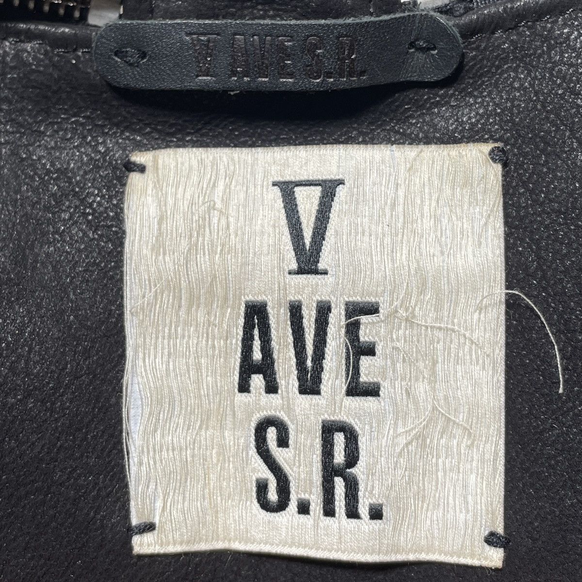 V AVE SHOE REPAIR Vintage Brand Ave Shoe Repair Bondage Leather Jacket 2000s Size US S / EU 44-46 / 1 - 10 Thumbnail