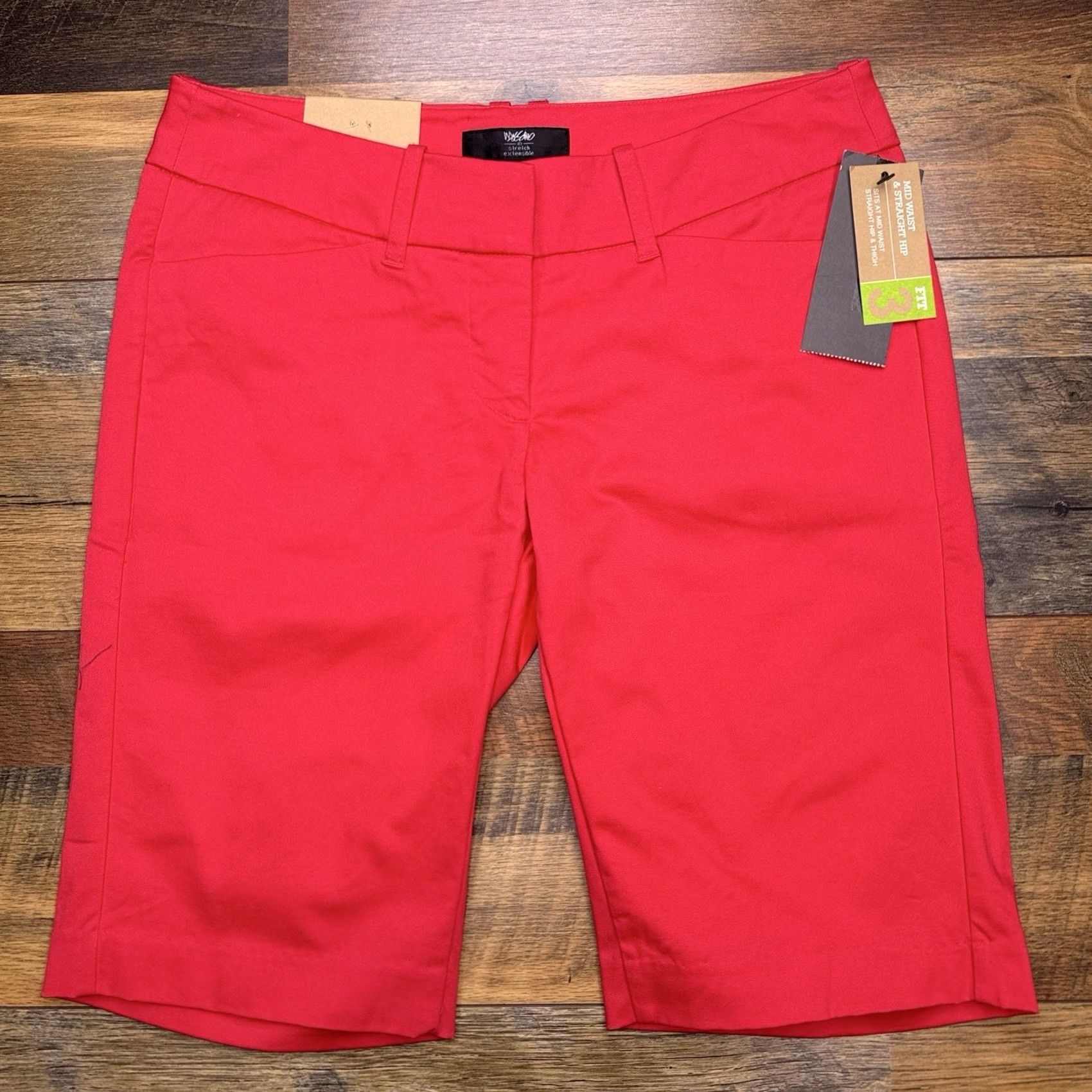 Mossimo Mossimo Bermuda Shorts Womens 2 Red Mid Rise Stretch Casual Travel Knit Cotton Spandex Logo Zip Pocket 10.5 Inseam Regular Modern Vintage No N/A Size 26" / US 2 / IT 38 - 2 Thumbnail