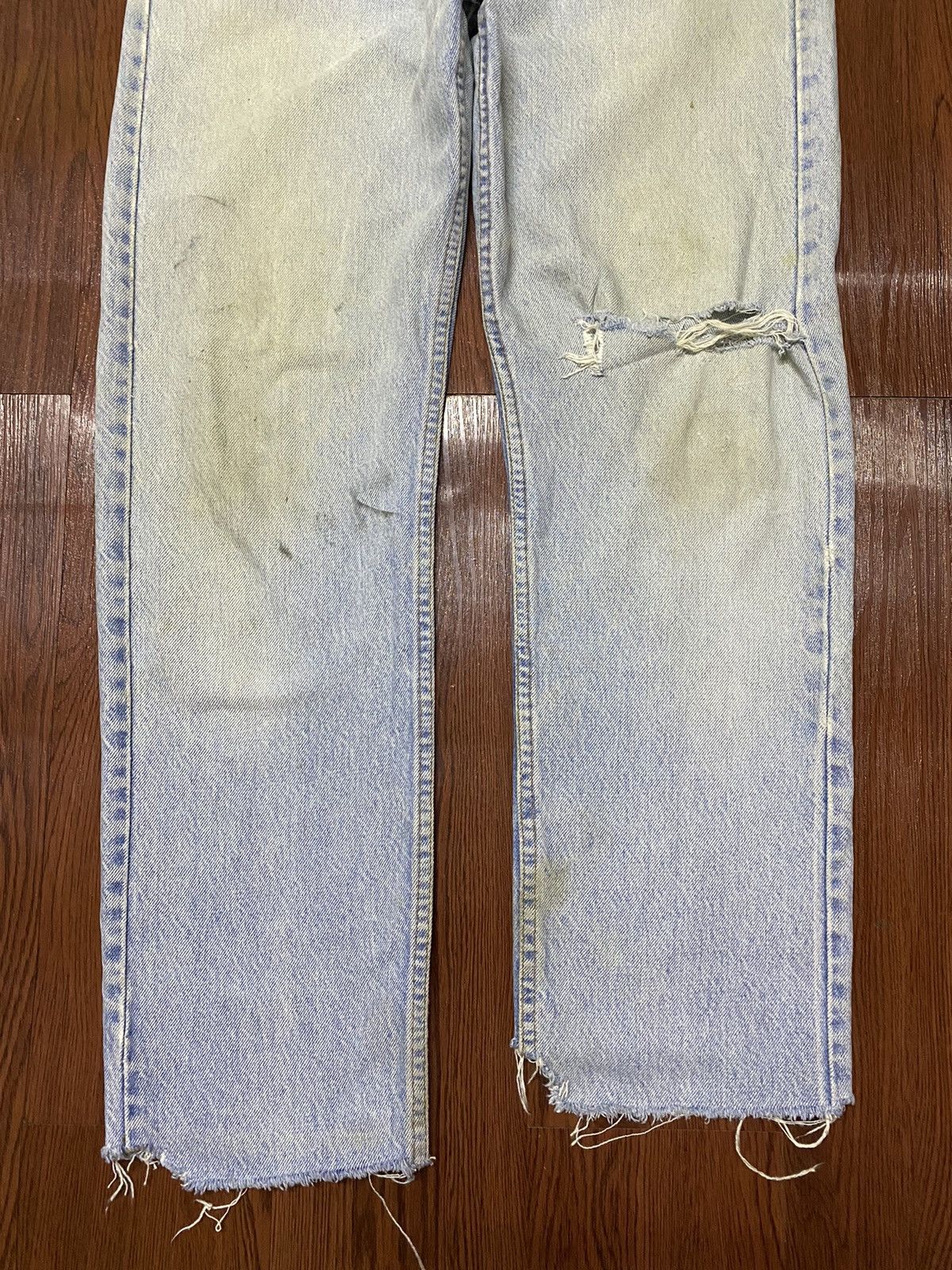 Levi's Vintage Clothing Vintage Levis 80s Faded Wash Distressed Style Loose Jeans Size US 32 / EU 48 - 5 Thumbnail