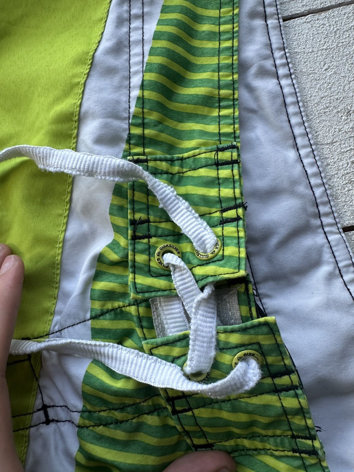 Quiksilver 🚨Vintage Quiksilver Shorts Big Logo Y2K Style 90s Surfing Size US 34 / EU 50 - 7 Thumbnail
