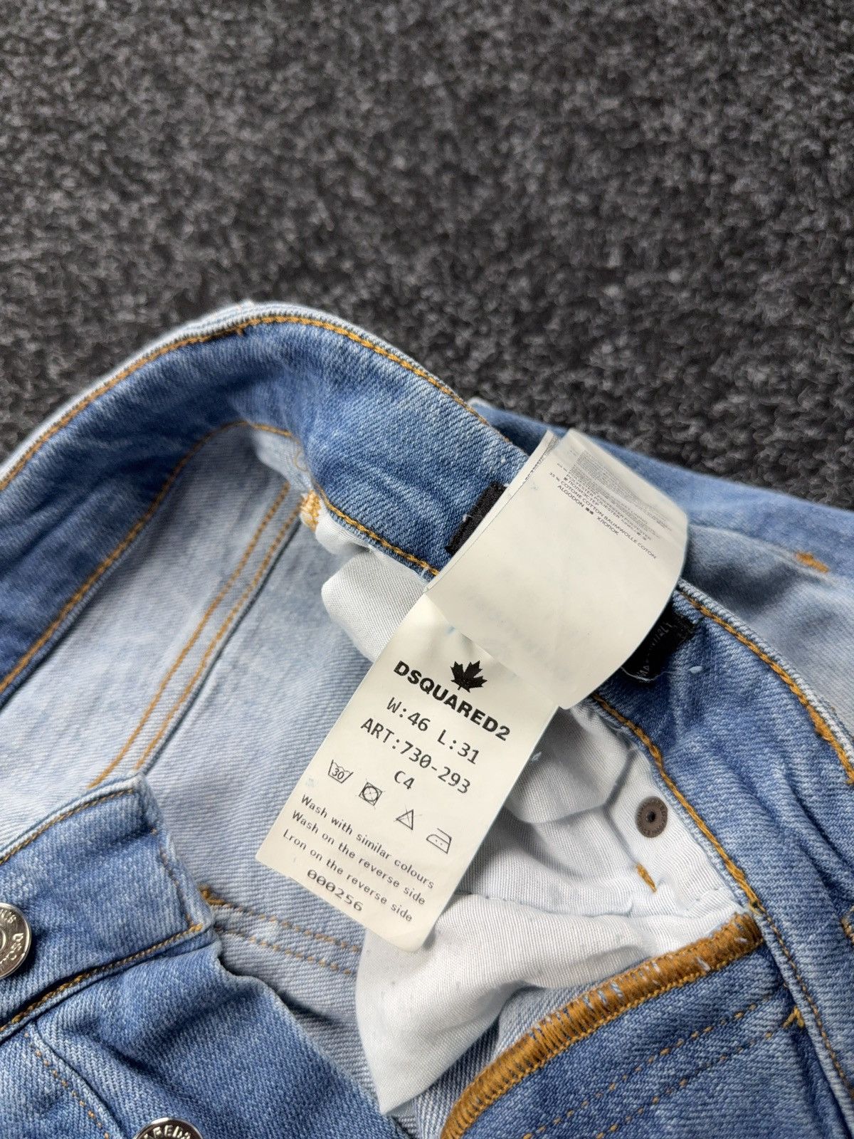 Dsquared2 Luxury 00s Dsquared2 Distressed Light Wash Straight Jeans Size US 32 / EU 48 - 9 Thumbnail