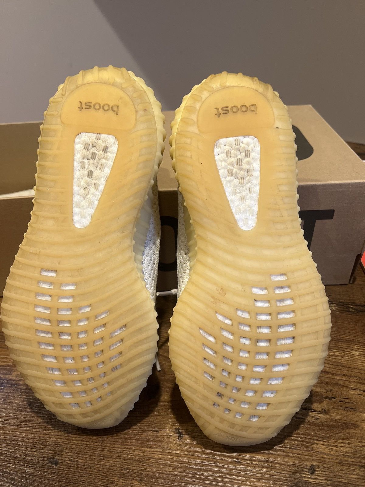 Yeezy Yeezy 350 V2 Size US 9 / EU 42 - 4 Thumbnail
