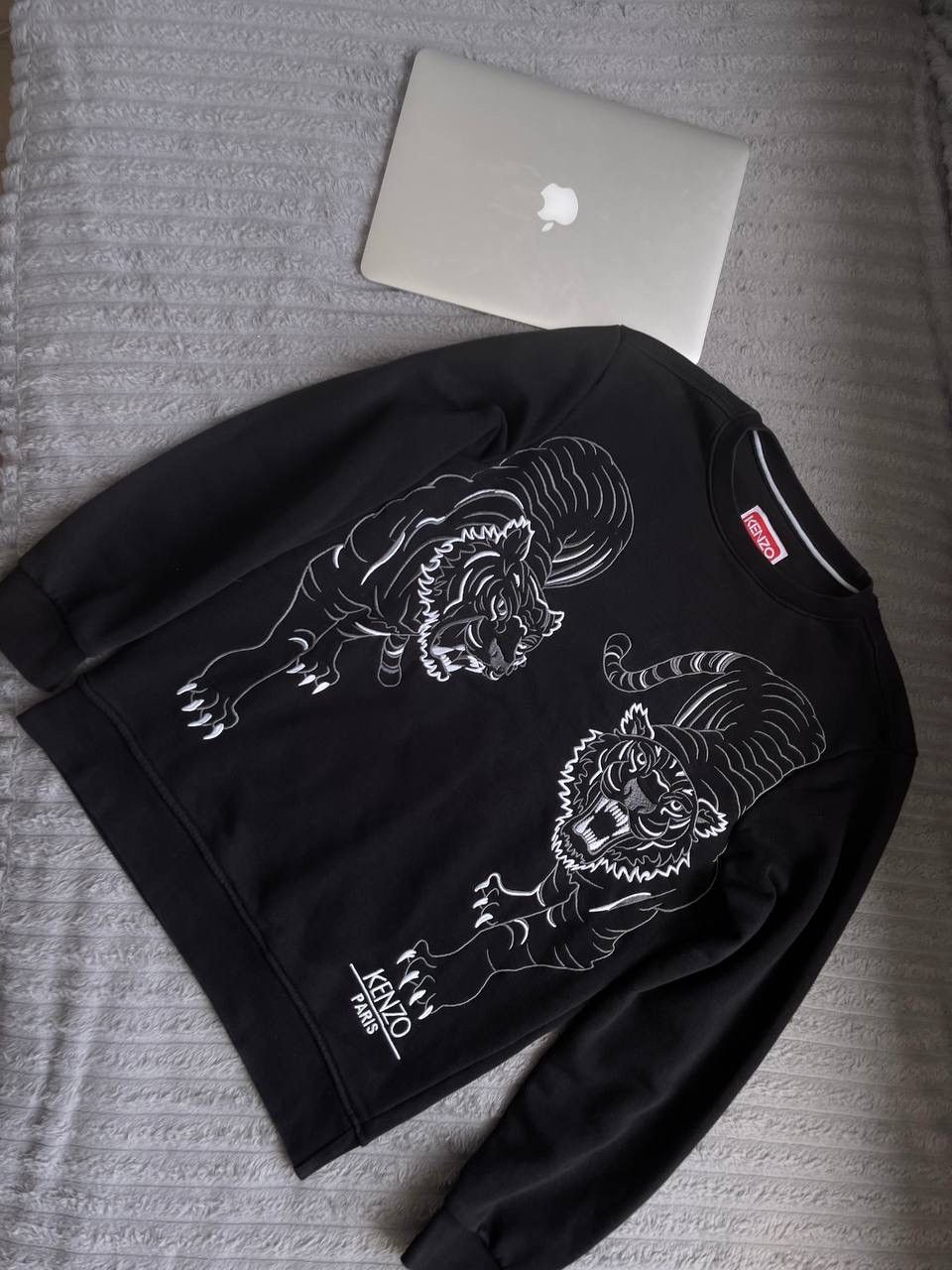 Kenzo sweatshirt gently used