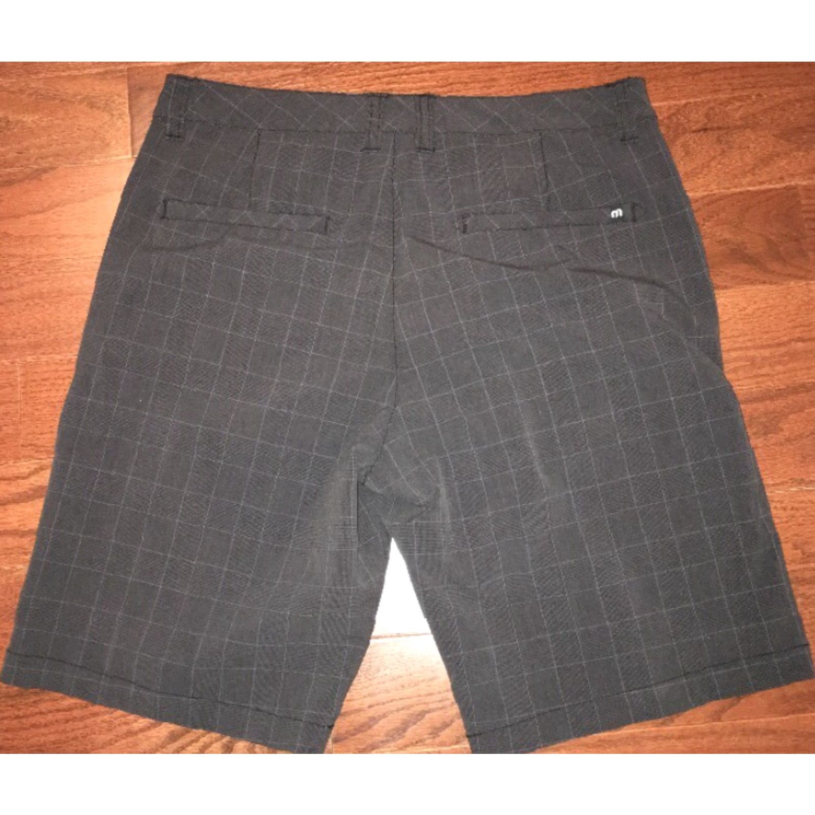 TravisMathew Travis Matthew Mens Casual Golf Shorts Size 32 Gray Check Polyester Blend Casual Shorts Sports Golf Mens Size US 32 / EU 48 - 4 Thumbnail
