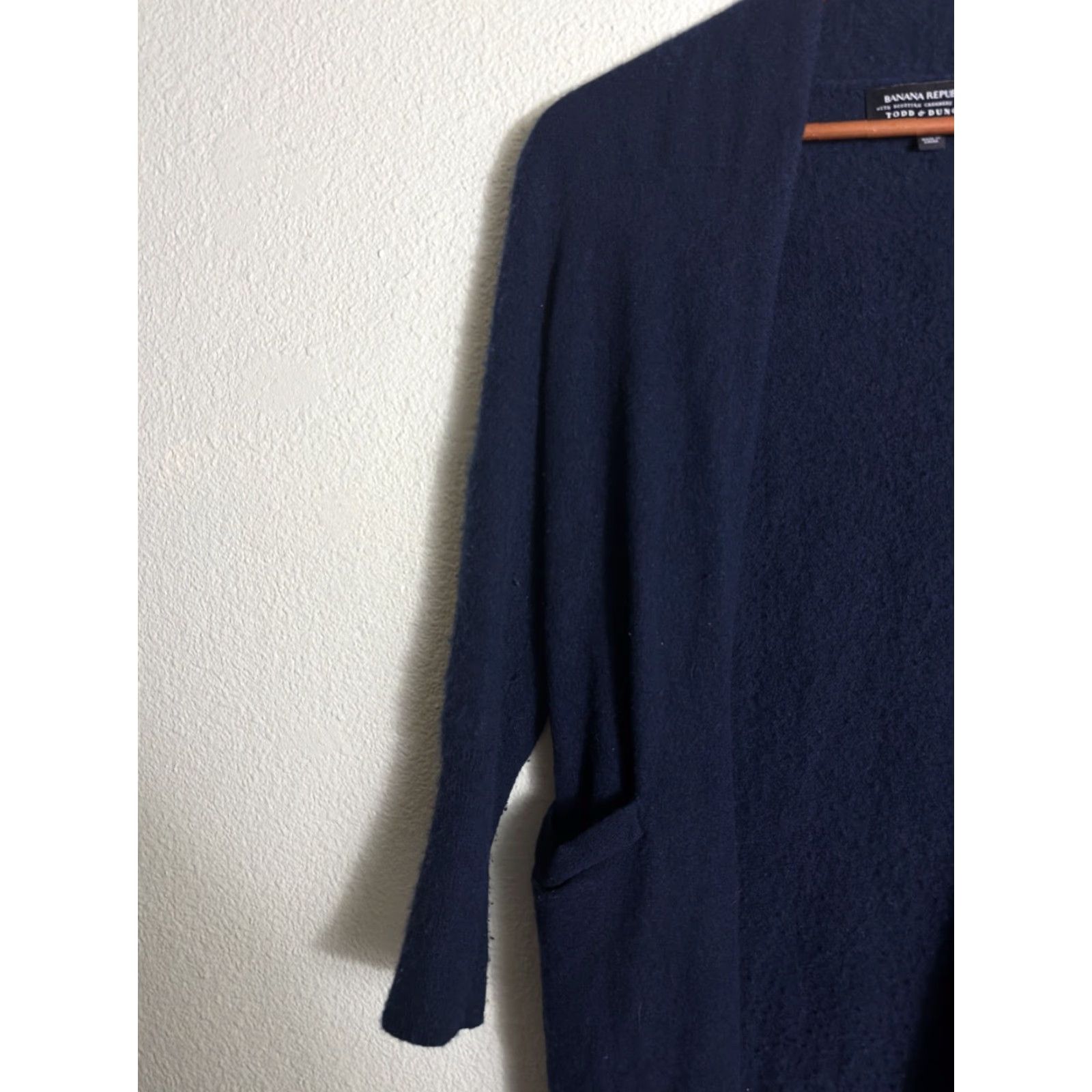 Banana Republic VINTAGE Banana Republic Todd Duncan Cashmere Scottish Navy Blue Cardigan Womens XS Size XS / US 0-2 / IT 36-38 - 2 Thumbnail