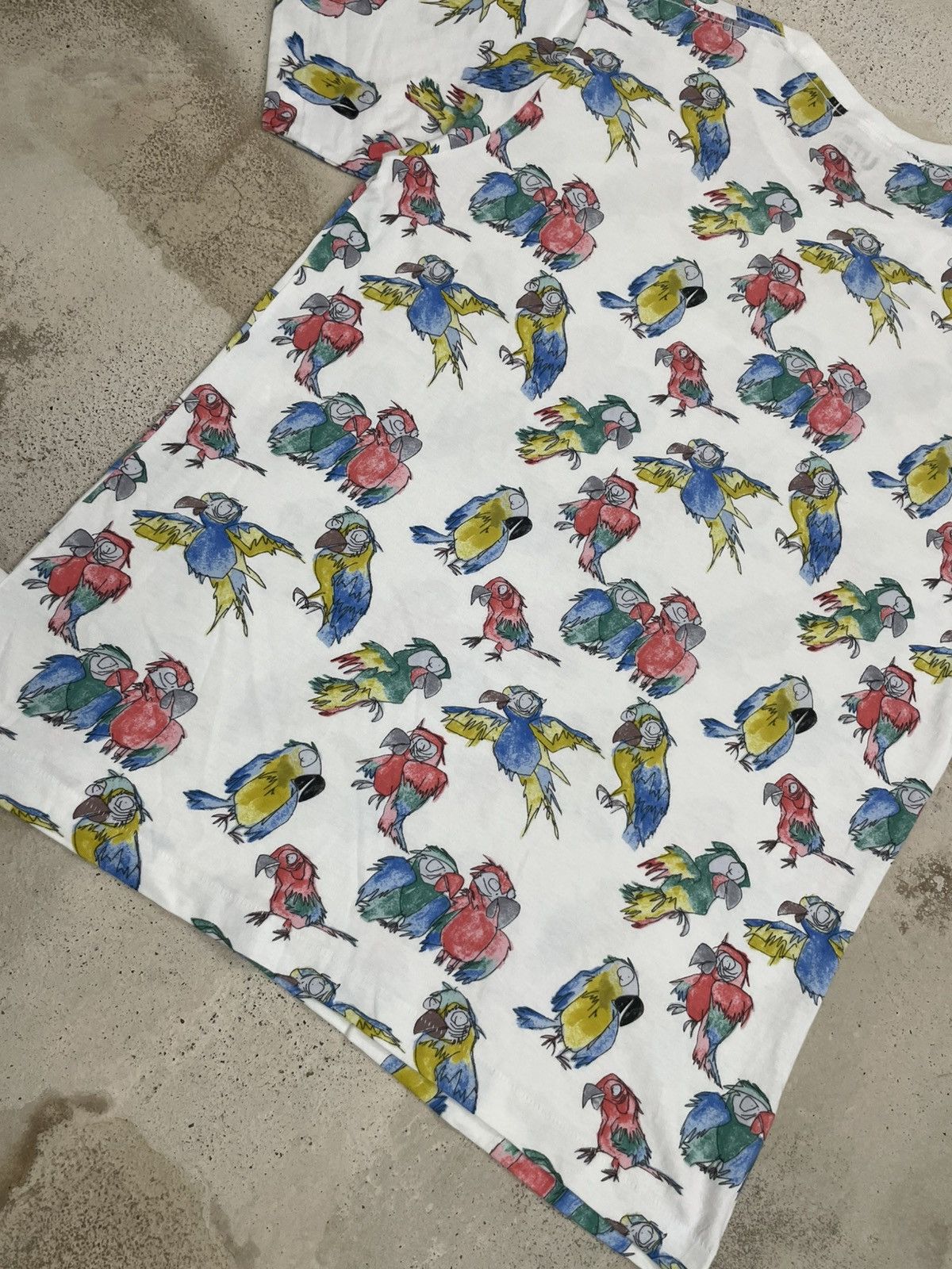 Icecream × Pharrell × Uniqlo I AM Other Pharrel Parrot Uniqlo Collaboration Limited Tee Size US XL / EU 56 / 4 - 11 Thumbnail