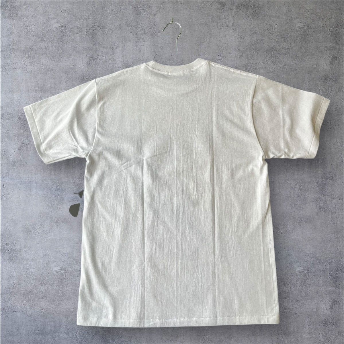 Bape BRAND NEW BAPE COLOR CAMO MILO ON BAPE TEE SIZE L Size US L / EU 52-54 / 3 - 7 Thumbnail