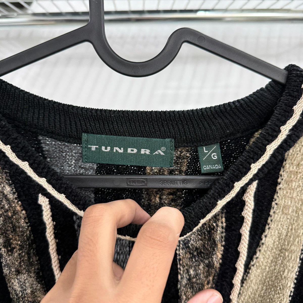 Tundra Canada Tundra Coogi style sweater Size US L / EU 52-54 / 3 - 3 Thumbnail