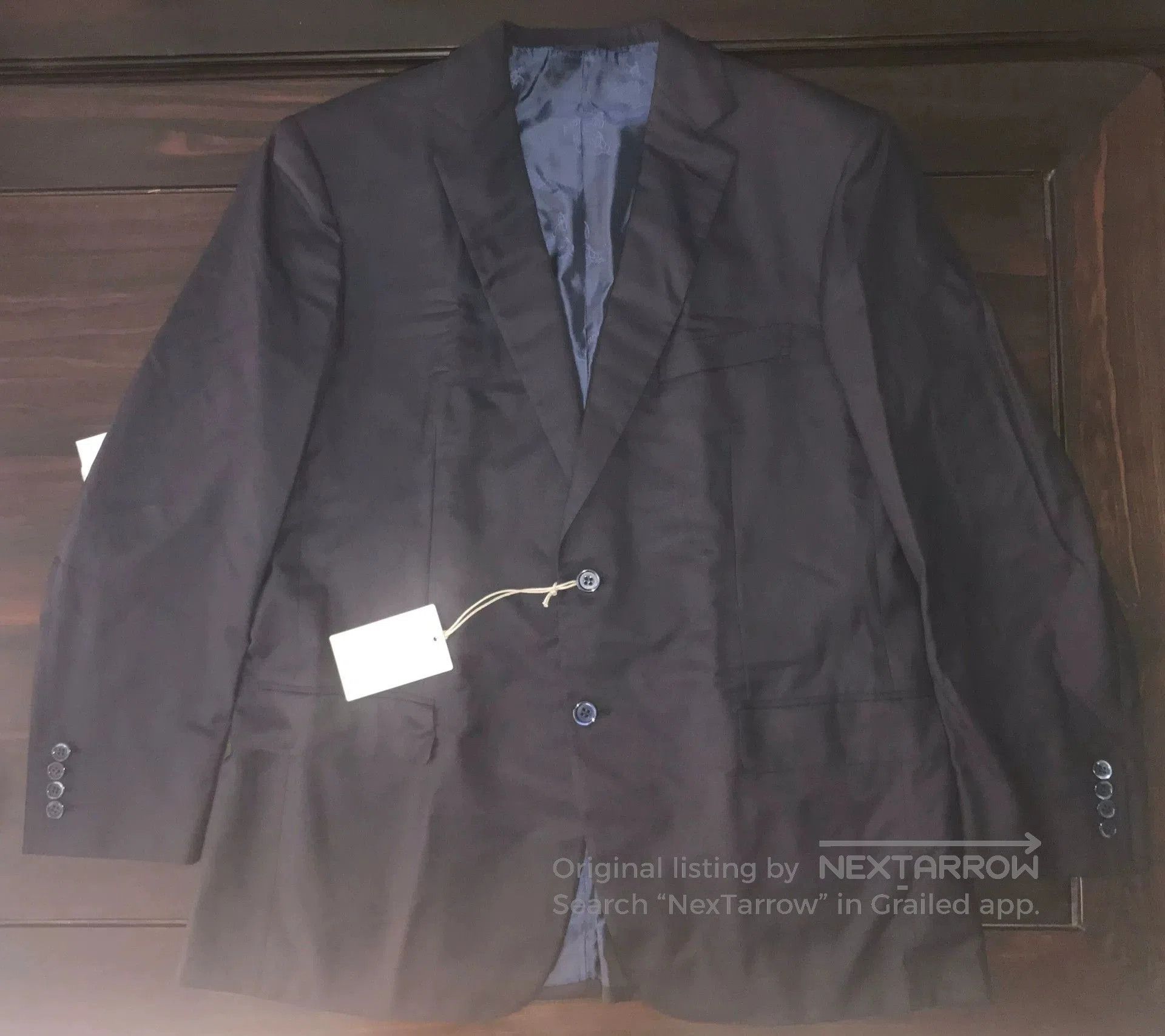 Brioni handmade brioni suit in deep blue wool. Size US L / EU 52-54 / 3 - 1 Thumbnail