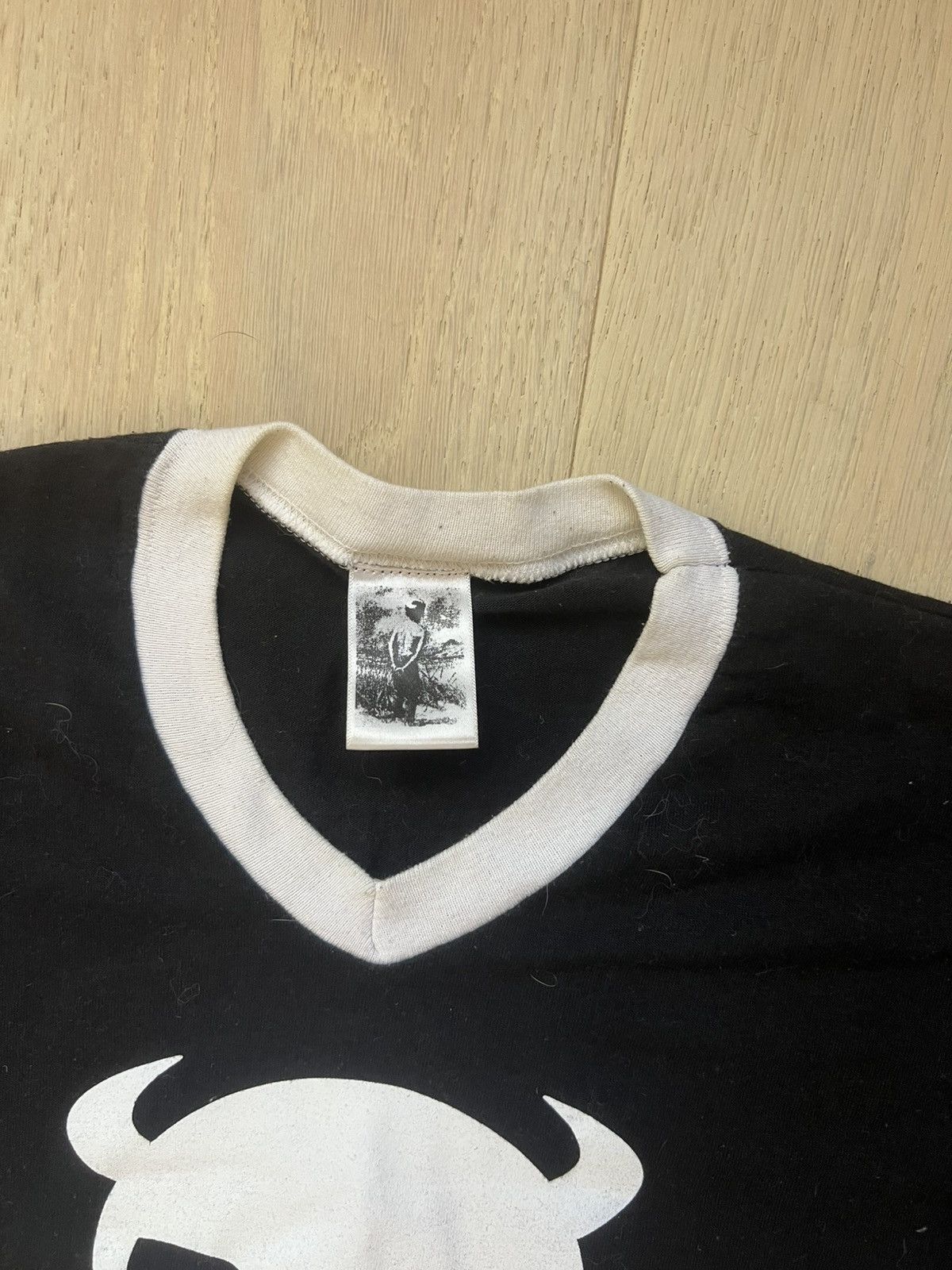 basketcase gallery Basketcase gallery XS alien horns jersey black cropped Size US XS / EU 42 / 0 - 3 Thumbnail