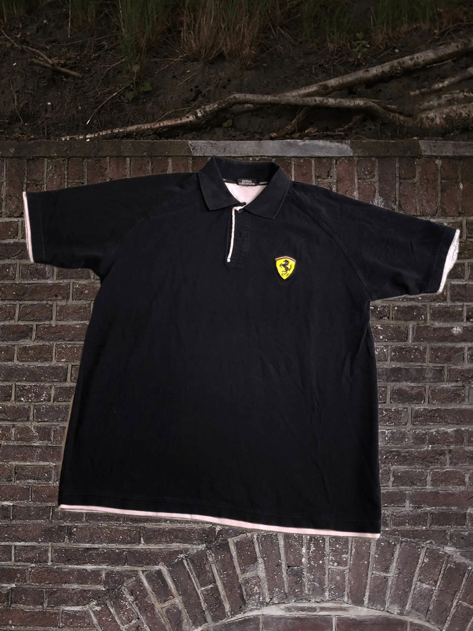 Ferrari Ferrari 90s racing vintage t-shirt size L MENS Size US L / EU 52-54 / 3 - 1 Thumbnail